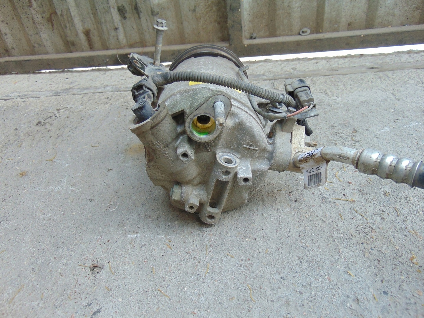 Ford OE C1B1-19D629-AE Компрессор кондиционера,