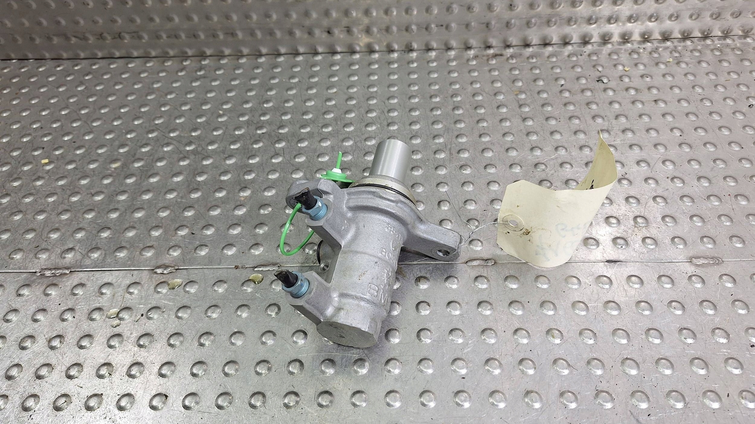 насос 854137 BMW 2 G42 3 G20 G21