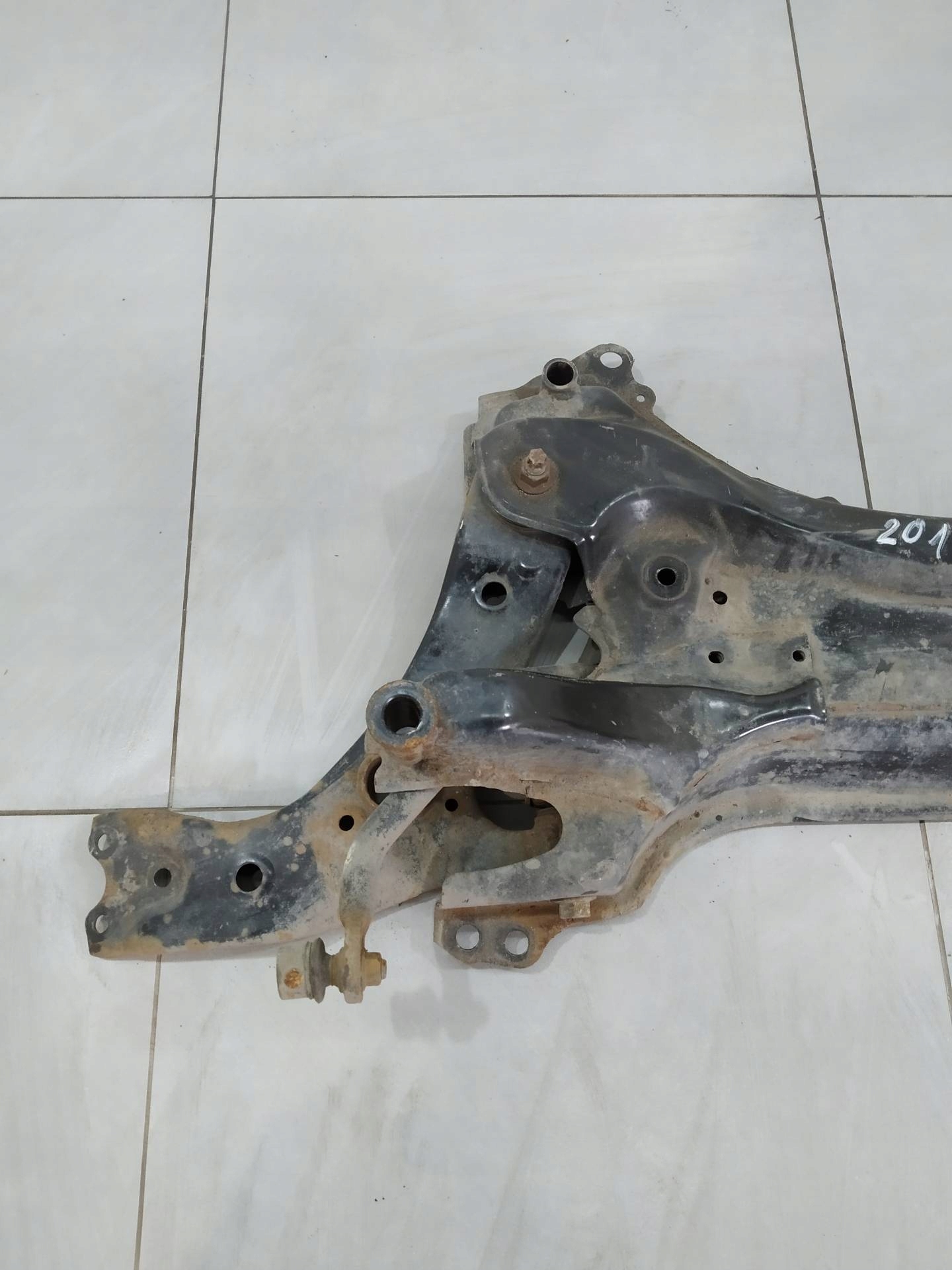 axle beam springing front E18 Toyota Auris II (2012-)