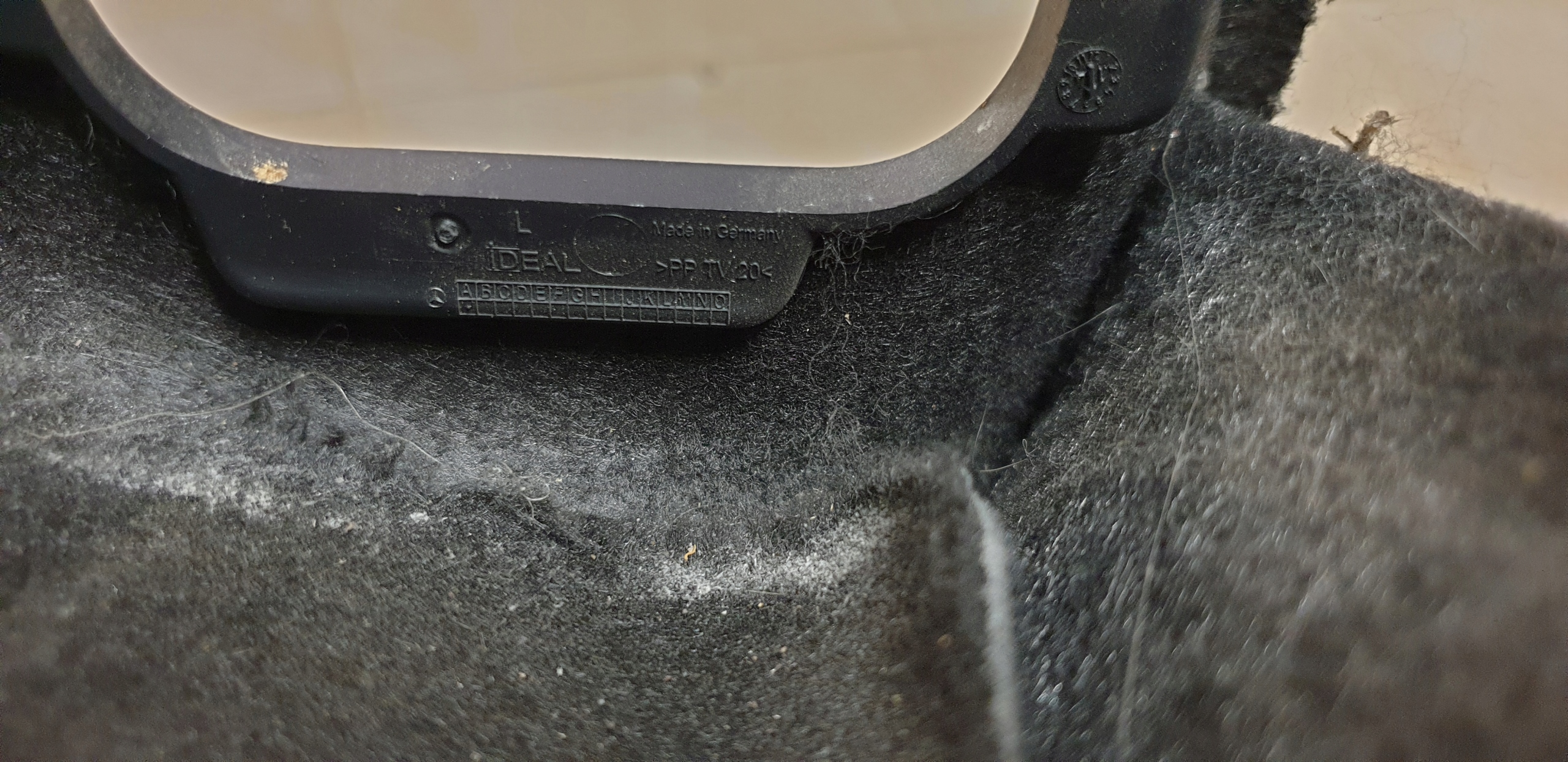 boot upholstery upholstery right rear part MERCEDES S W222 OE EU