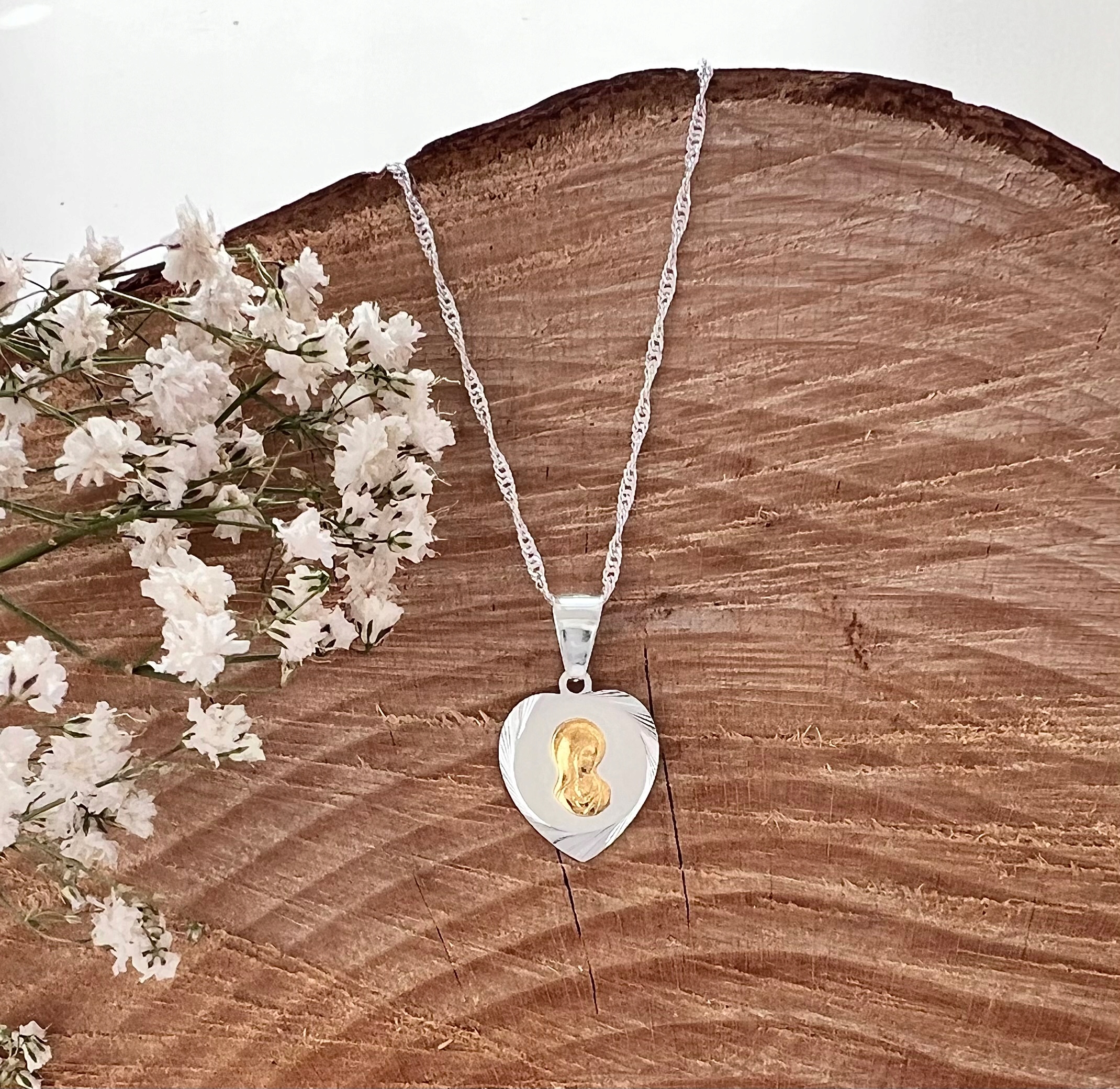 SREBRNY ŁAŃCUSZEK KOMUNIJNY I MEDALIK Z POZŁACANĄ PASYJKĄ SREBRO 925 50 CM Stan opakowania oryginalne