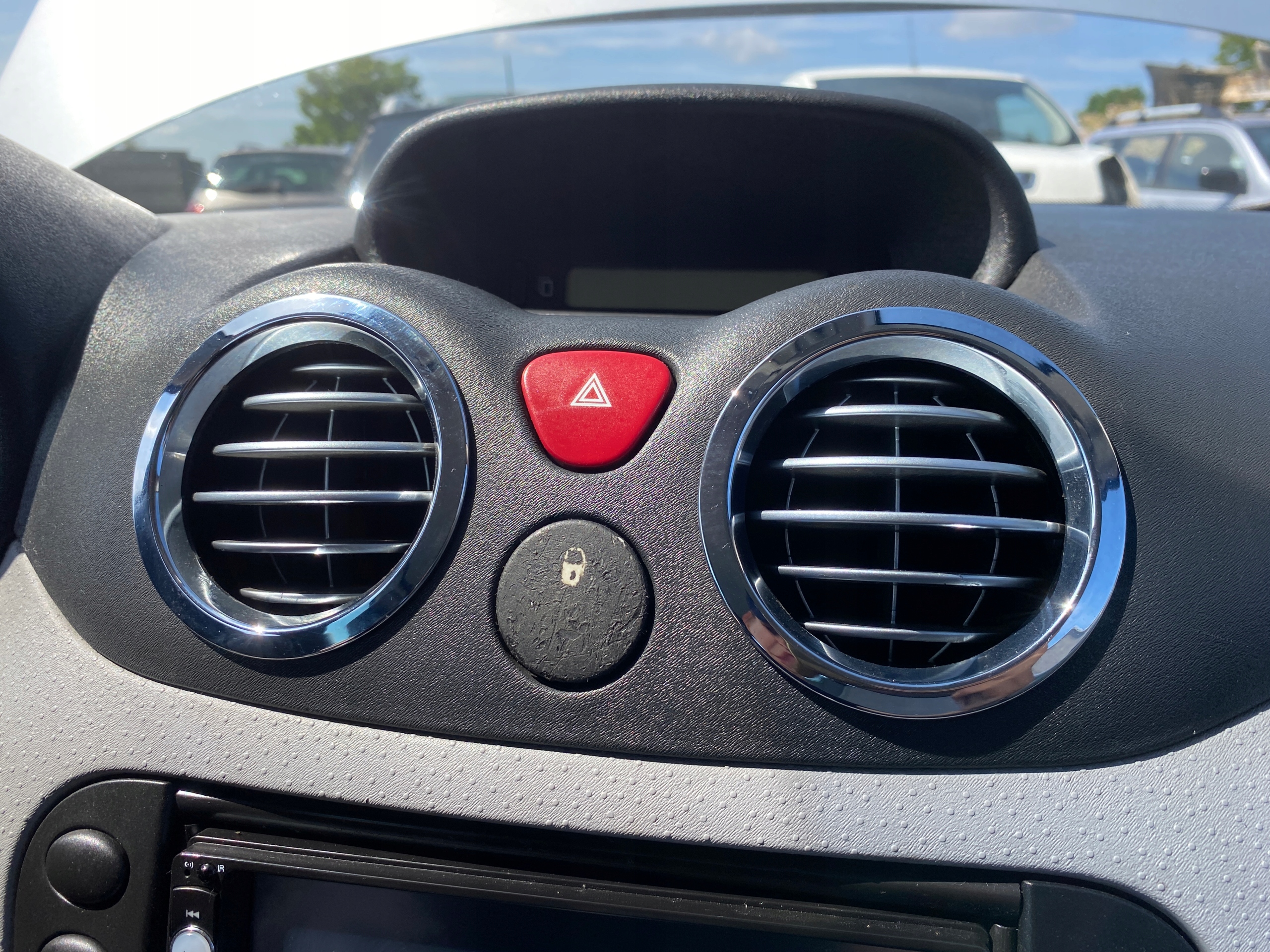 grid air conditioning devices air central Citroen C3 Plurier 03-09