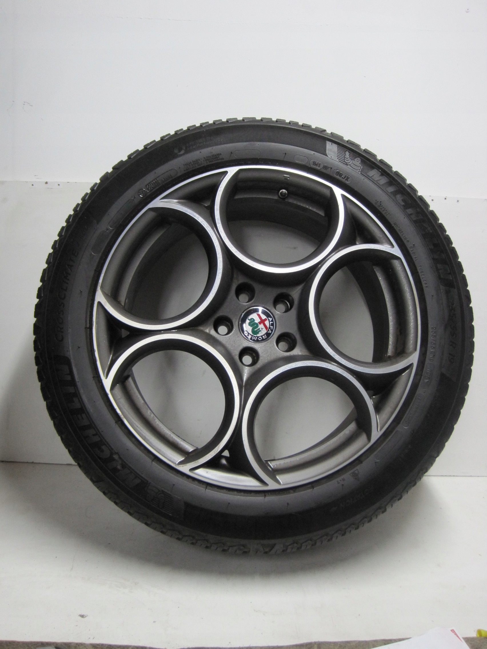 wheels discs tyres ALFA ROMEO STELVIO R19 M+S