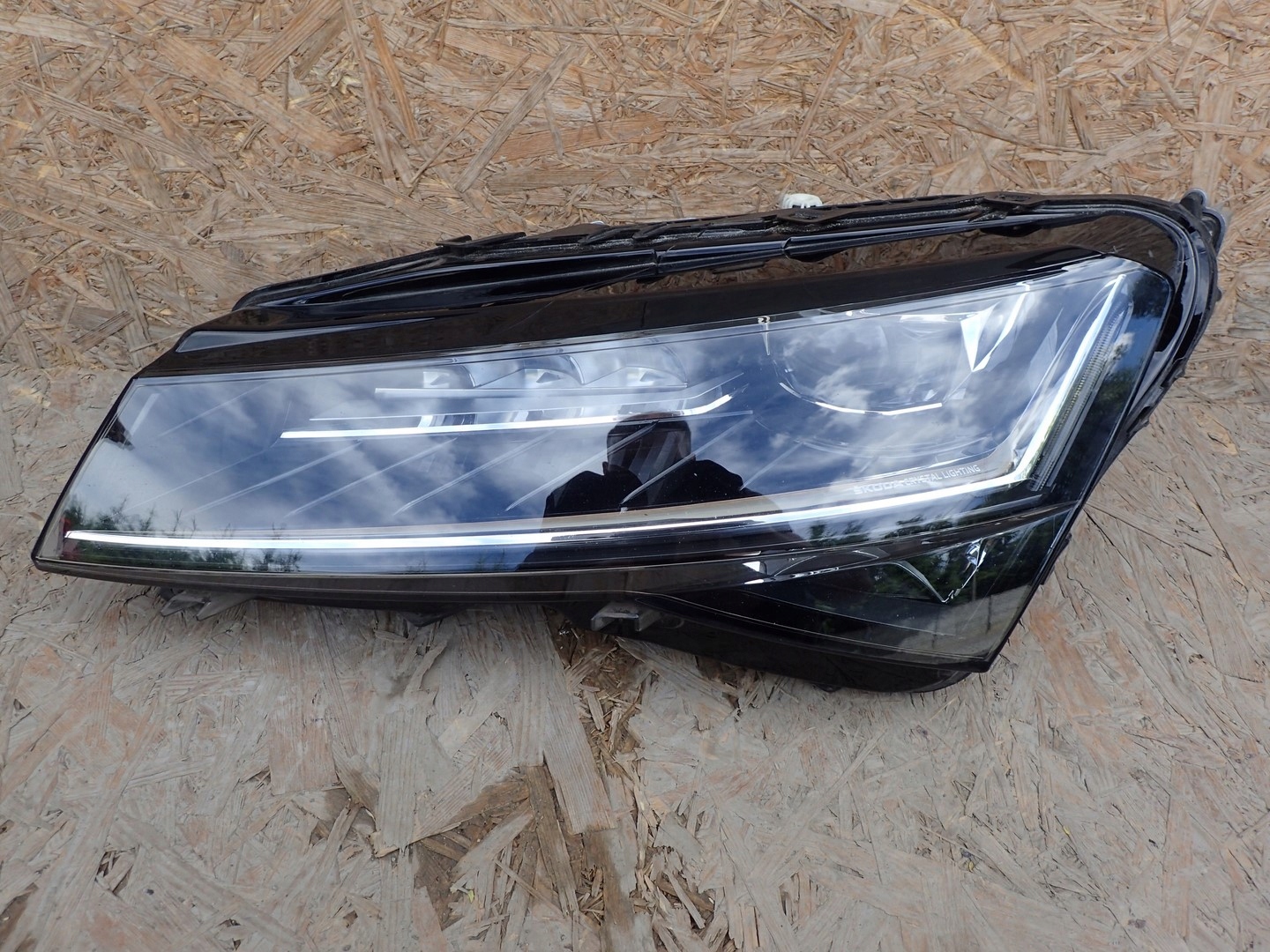 light left FULL LED SKODA SUPERB III 3V LIFT 19