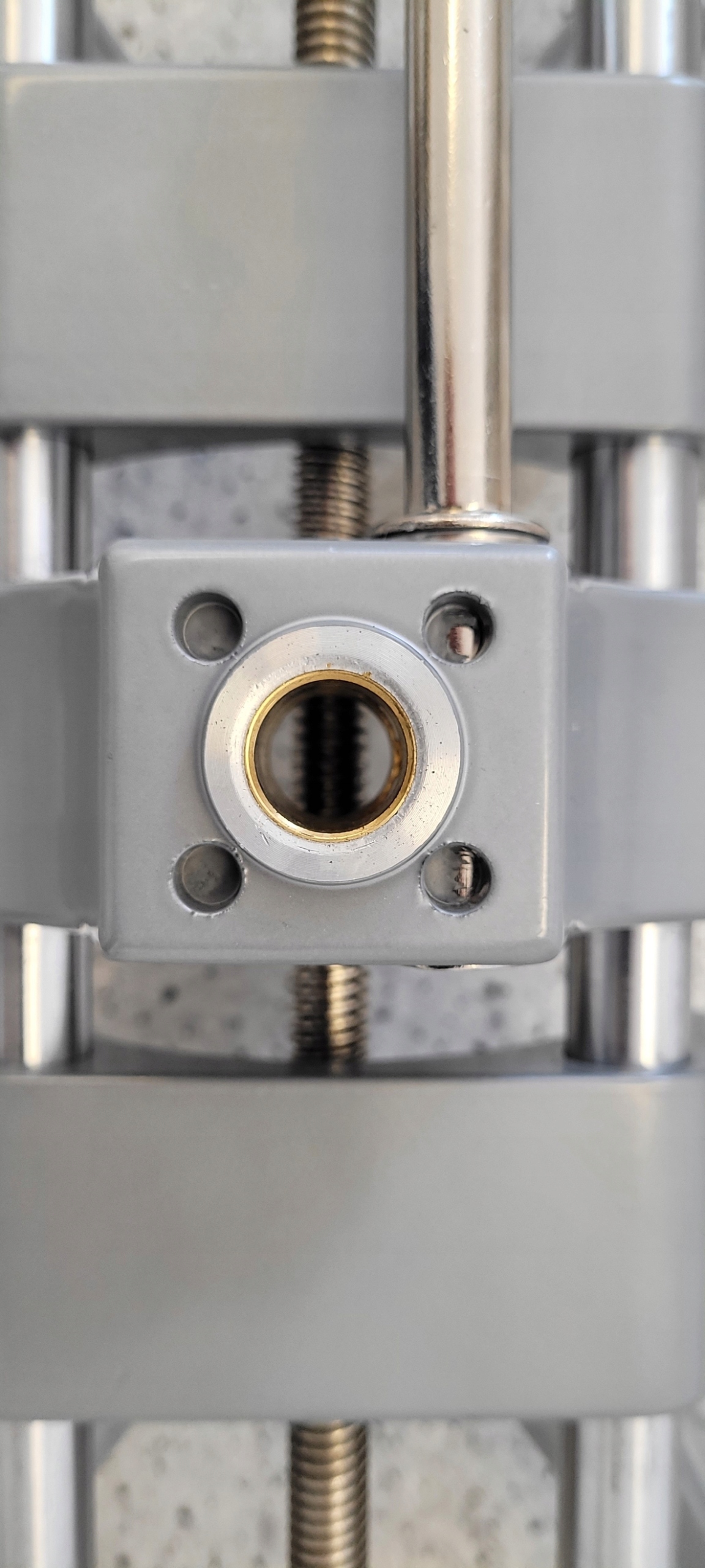 Uchwyt na kolo 4 punktowy do geometrii Producent code 4T