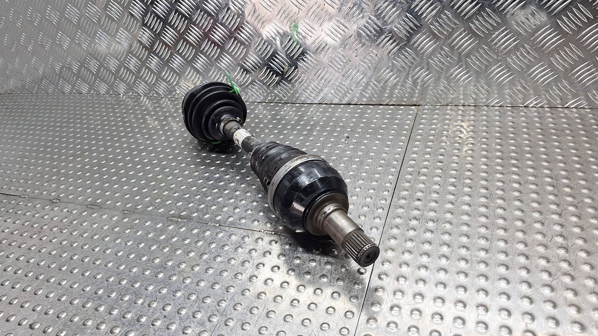 semi-axis left front A2463301601 MERCEDES W117 CLA W176 W246 2,2 CDI