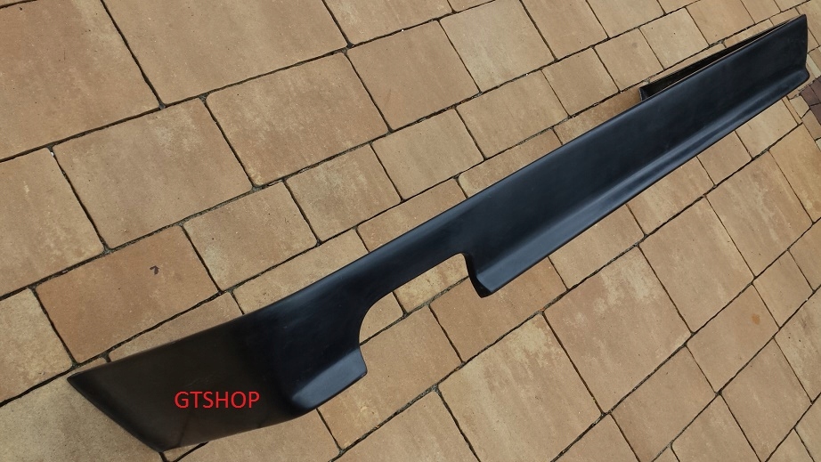 BMW E30 DOKŁADKA POD ZDERZAK TYŁ M-TECHNIC 2 - GT SHOP Strona zabudowy tył