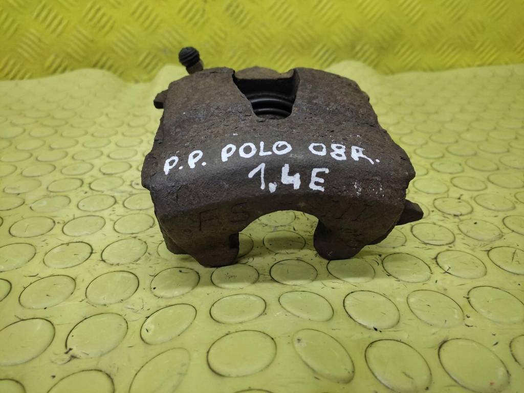 VW POLO IV 1.4 caliper right front