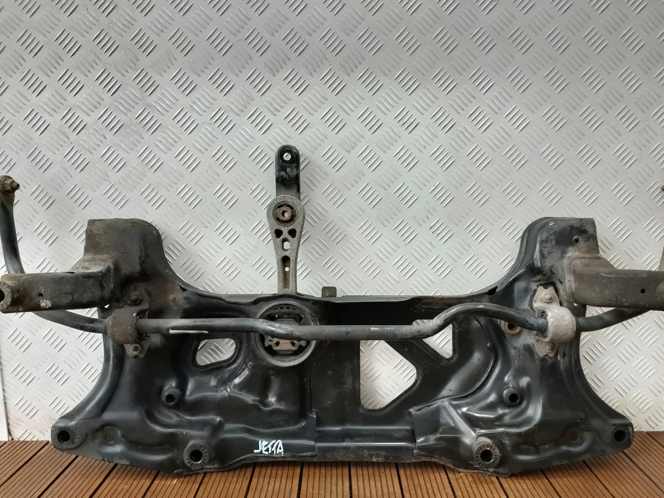 VW JETTA VI 5C 10-18 1.6 TDI subframe below engine axle beam axle beam 5C0199369E OE