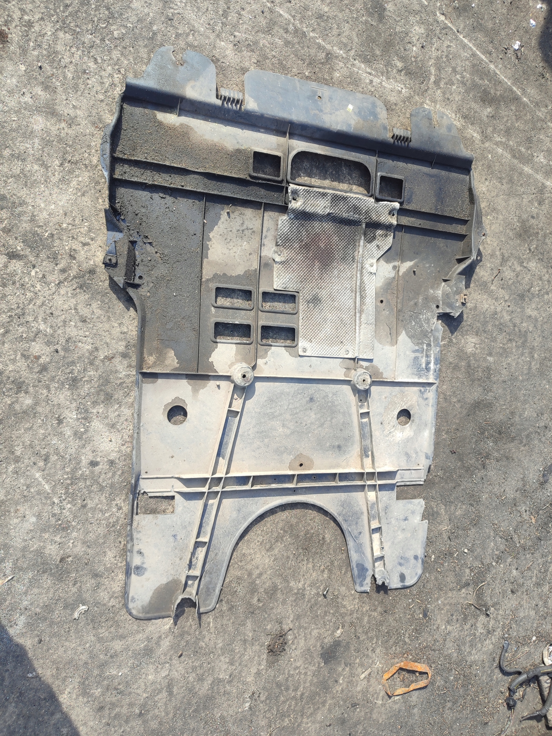 cover below engine cover PEUGEOT 5008 9659104280