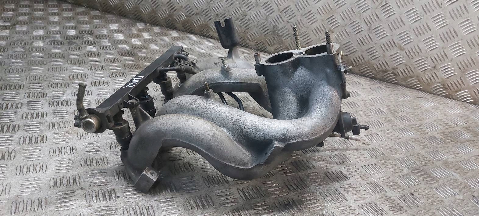 injection ramp BMW E34 1.6 1.8 17346359 1734355