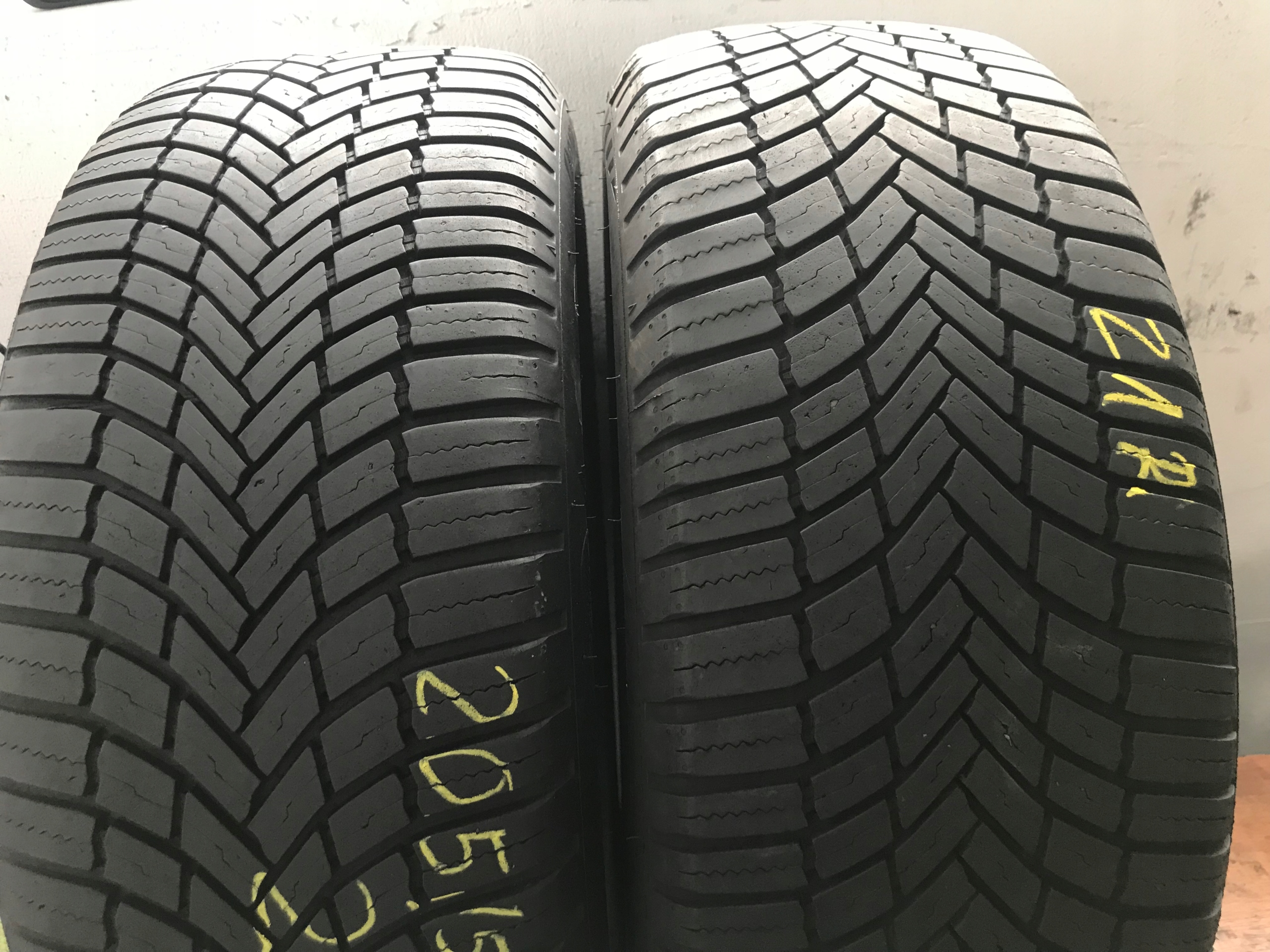 2 x Bridgestone Weather Control A005 Evo 205/55R16 94 V