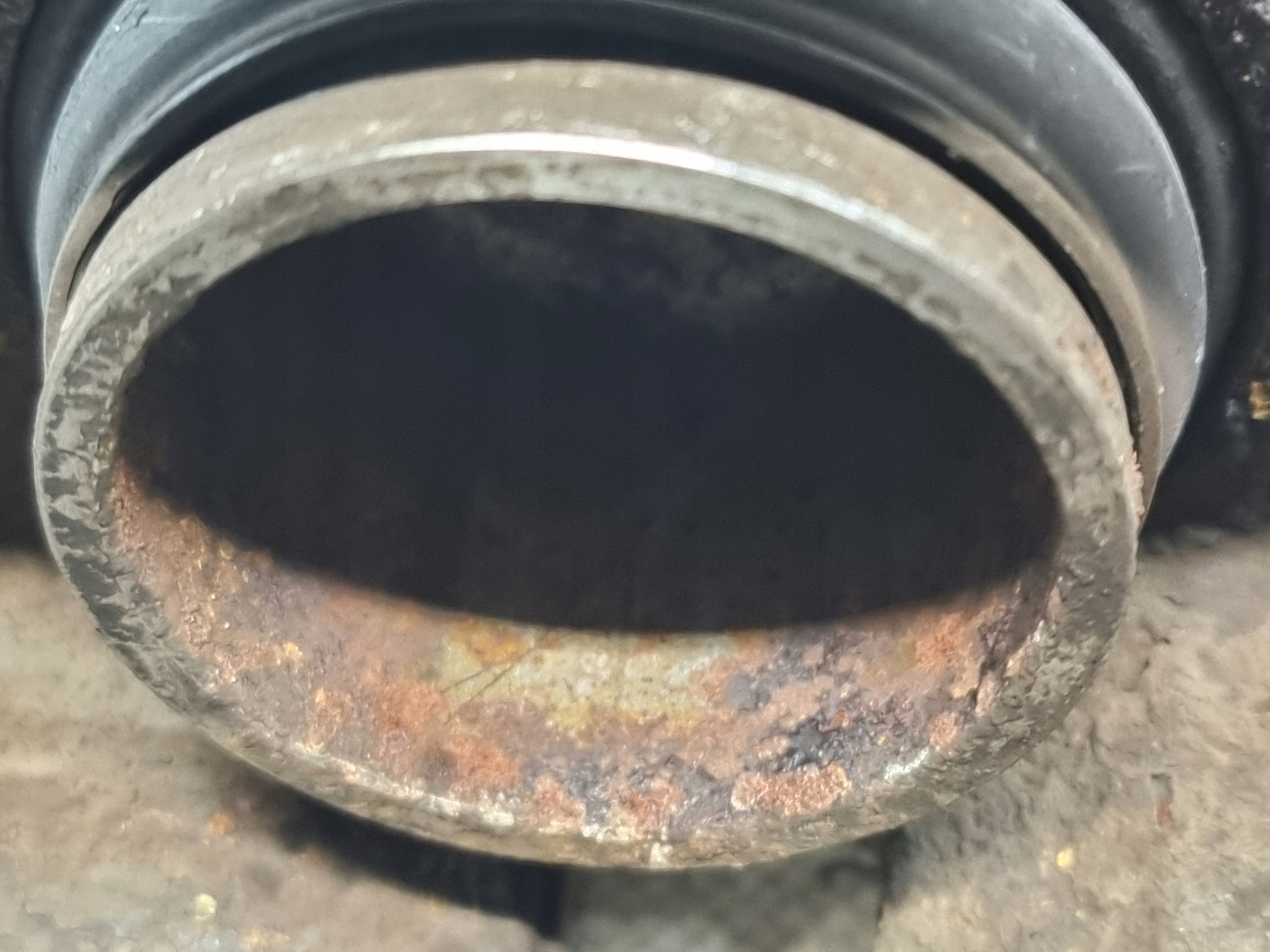 caliper brake left front HYUNDAI I30 and 1.4B 80kW 10r