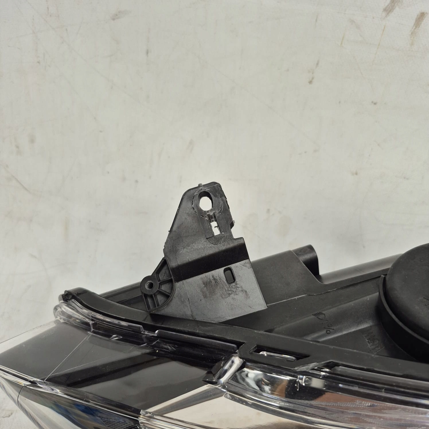 RENAULT CLIO IV 4 12- light left front front CIEMNA 260601732R