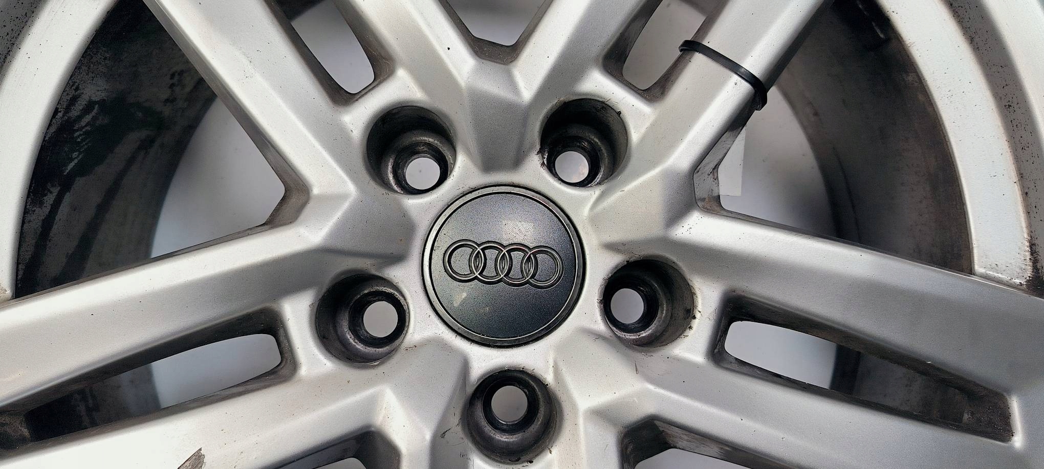 disc KOMPLET 17'' 5X112 8W0601025P AUDI A4 B9