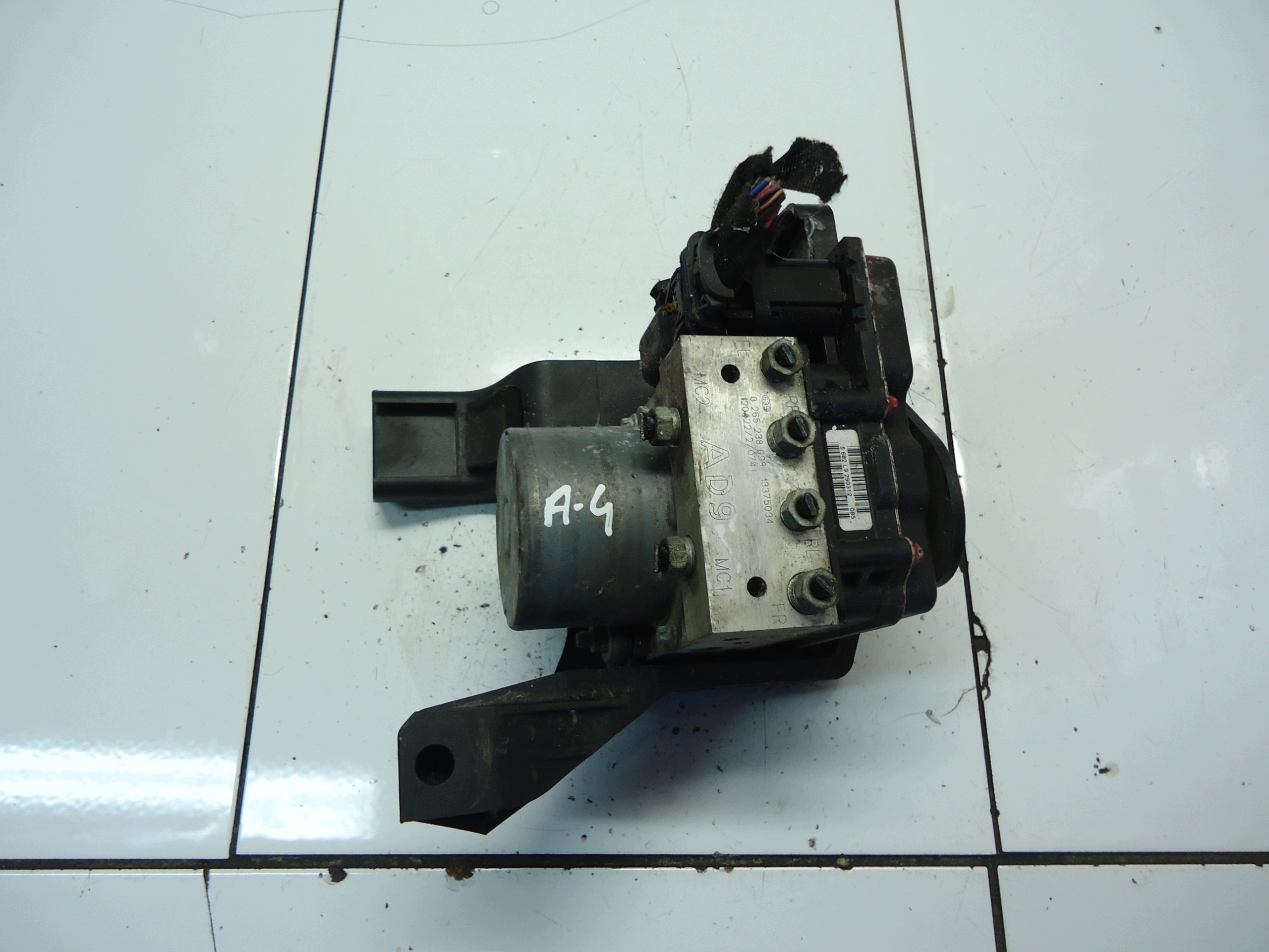 OPEL MERIVA B pumpe ABS 0265238098 13375034