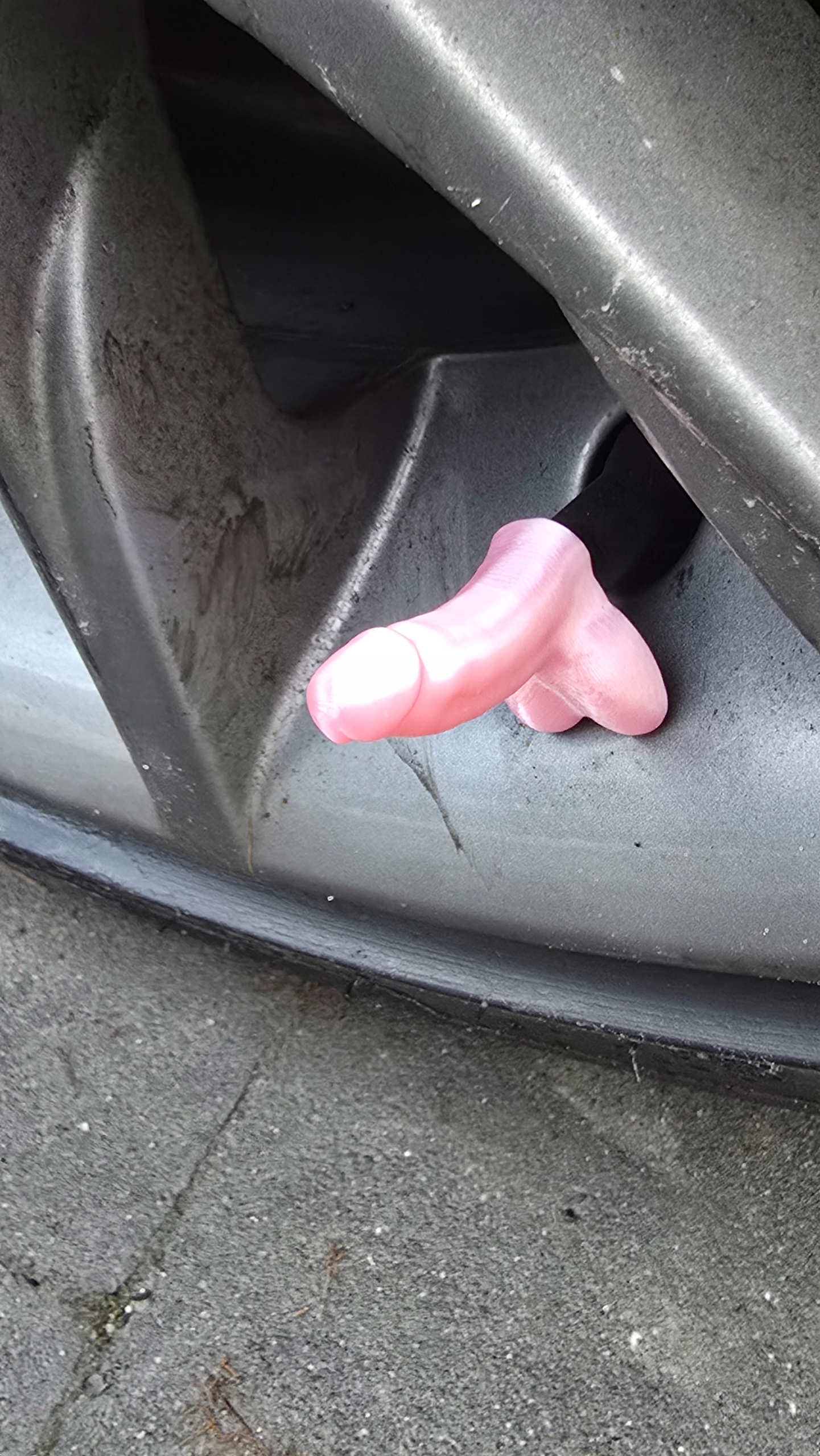 Penis Penisek Różowy Humorystyczna nakrętka na wentyl samochodowy