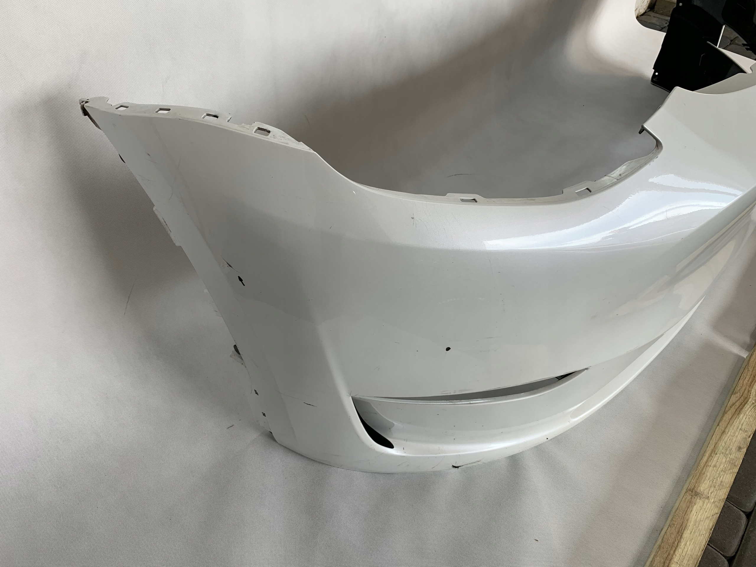 front bumper Tesla Model Y 19r 1540100-06-C 04.26r