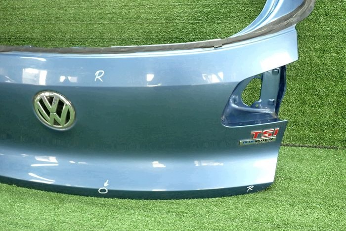 VW TIGUAN and 08-16 boot doors rear part