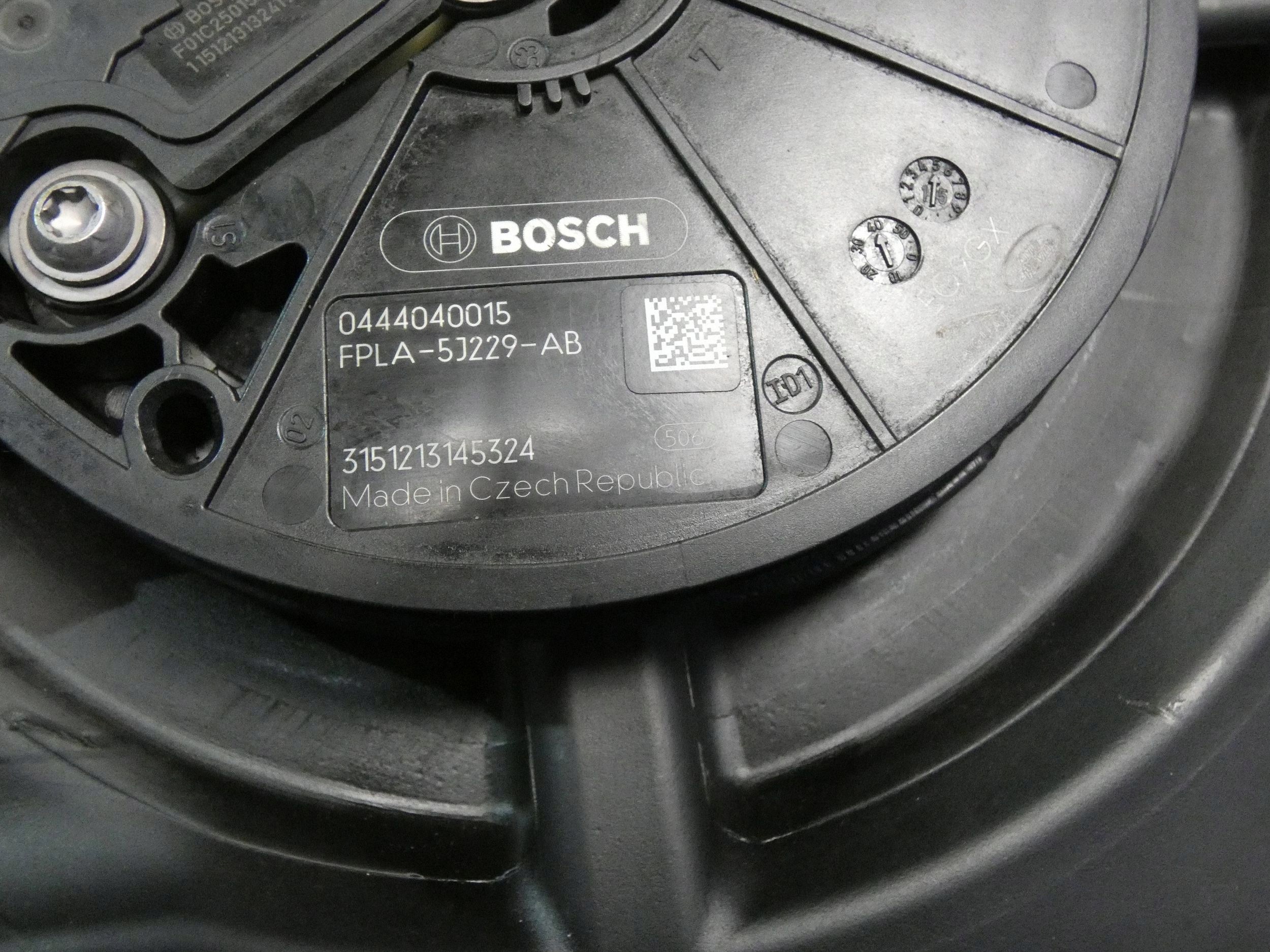 RANGE ROVER EVOQUE L538 2.0 D 204 DTD serbatoio LIQUIDO ADBLUE