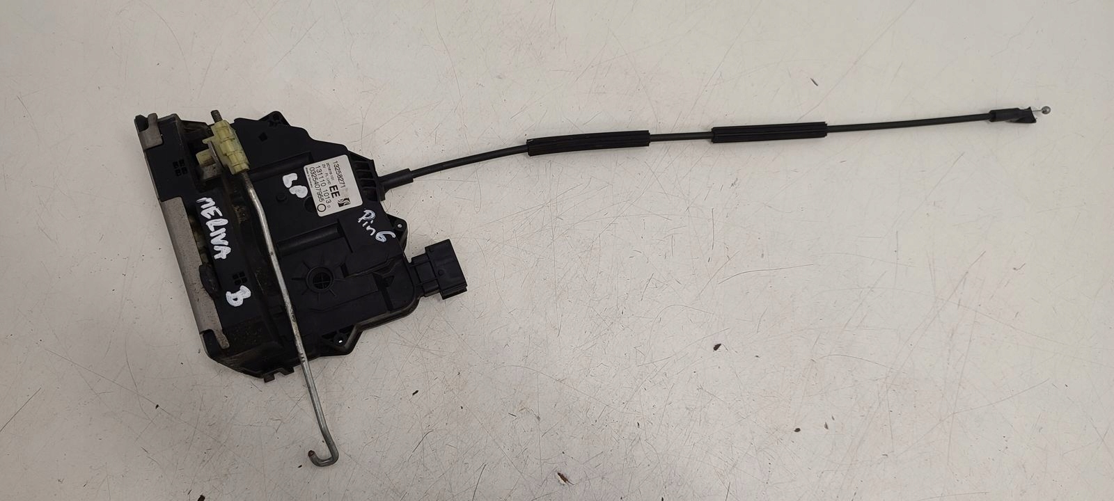 lock door front front left Opel Meriva B