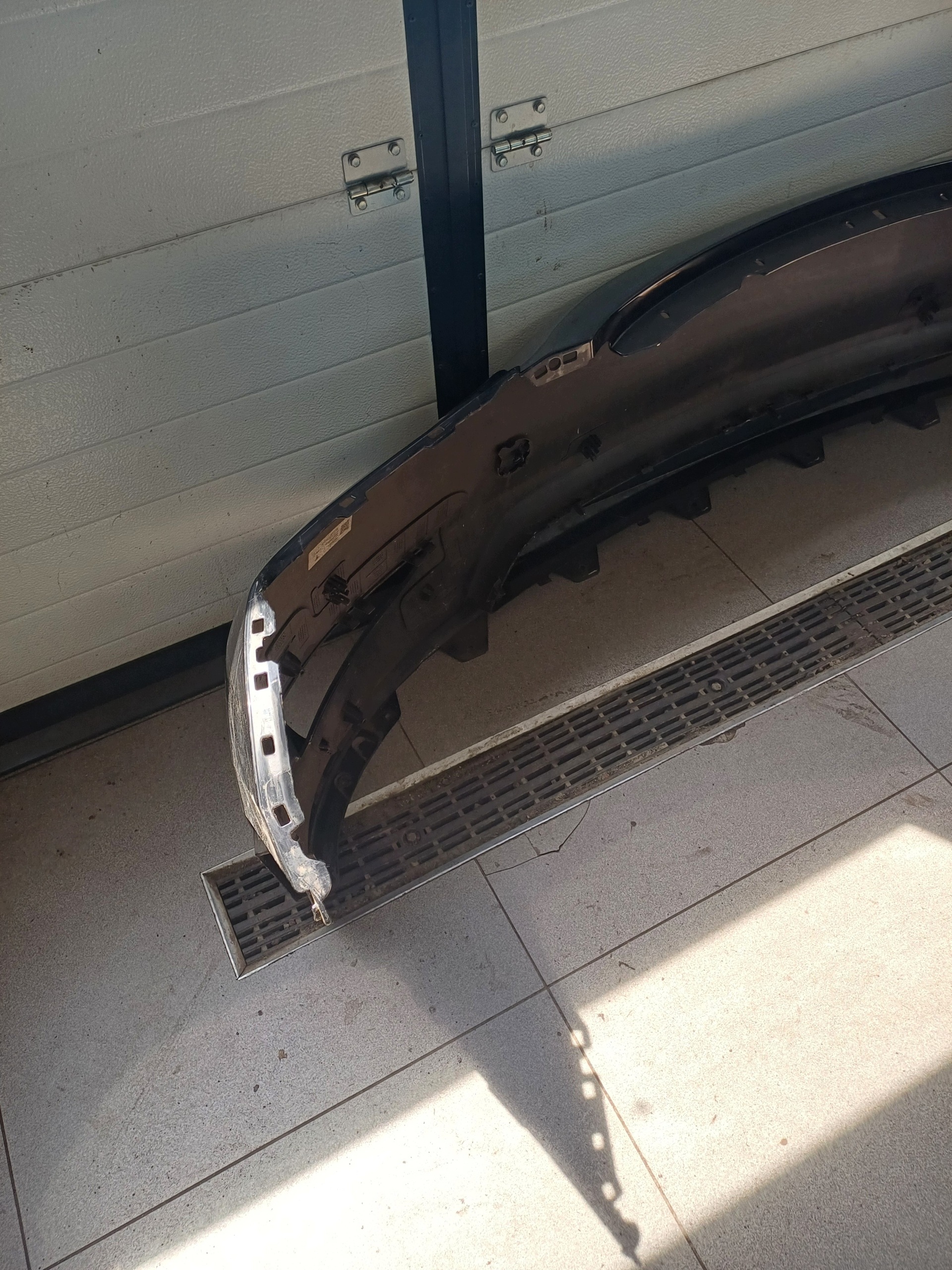 bumper front front TESLA MODEL Y 6 X PDC 1493748-00-A