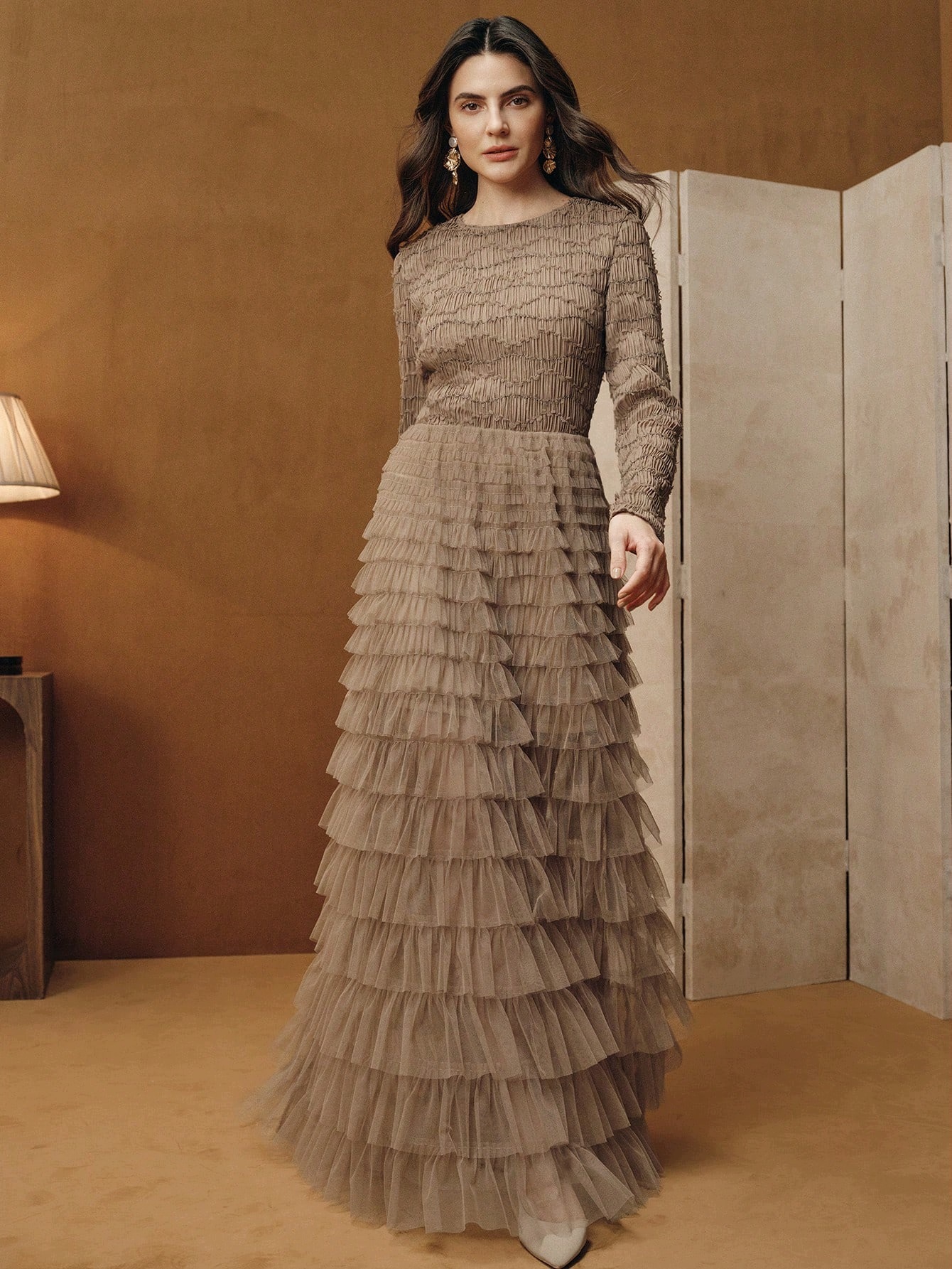 Shein Elegantní Šaty S Volánky A Krátkým Žabákem Na Svatbu 36 1 Ma