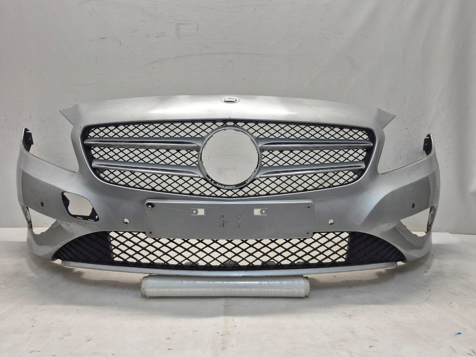 MERCEDES A-KLASA III 3 W176 12-15 bumper front front 6XPDC