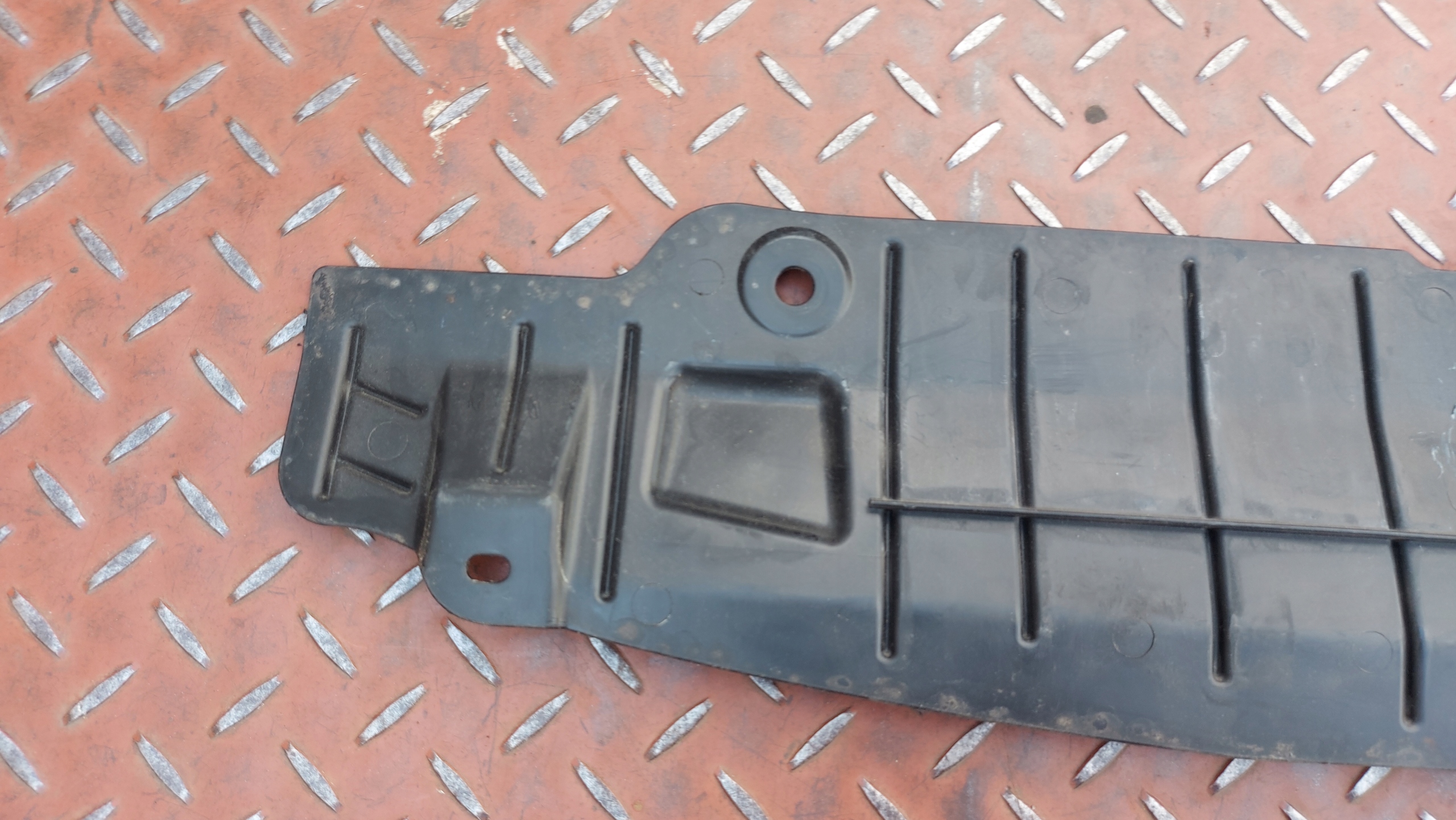 ABSORBER cover below bumper TOYOTA YARIS III