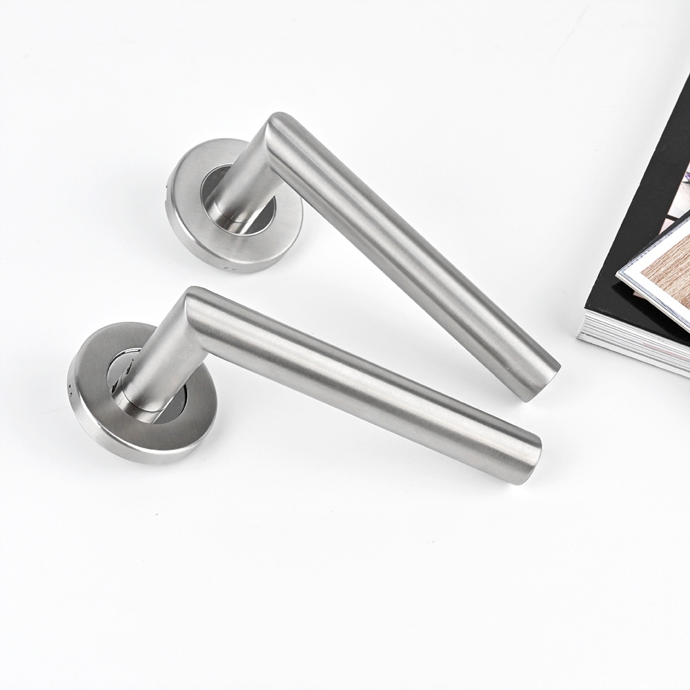 KLAMKA DRZWIOWA BEZPIECZNA INOX STAL NIERDZEWNA Kolor satyna