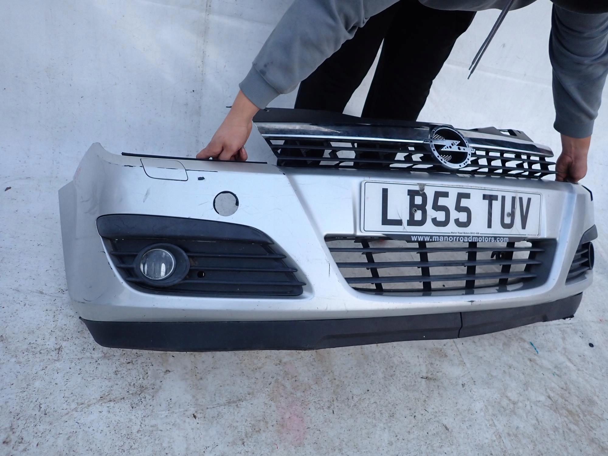 OPEL ASTRA III 3 H 04-07 bumper front front washer