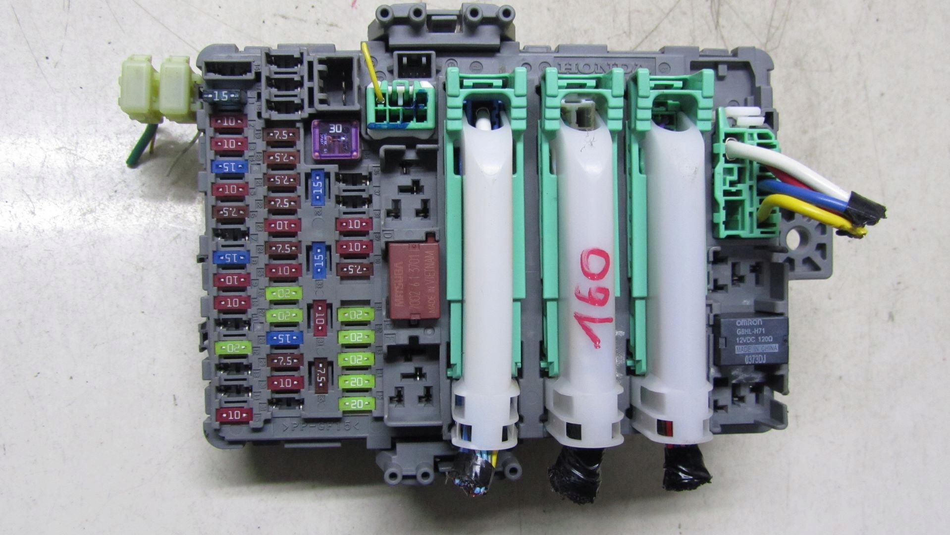 HONDA CR-V IV 2.2 SKRZYNKA BEZPIECZNIKÓW 12-