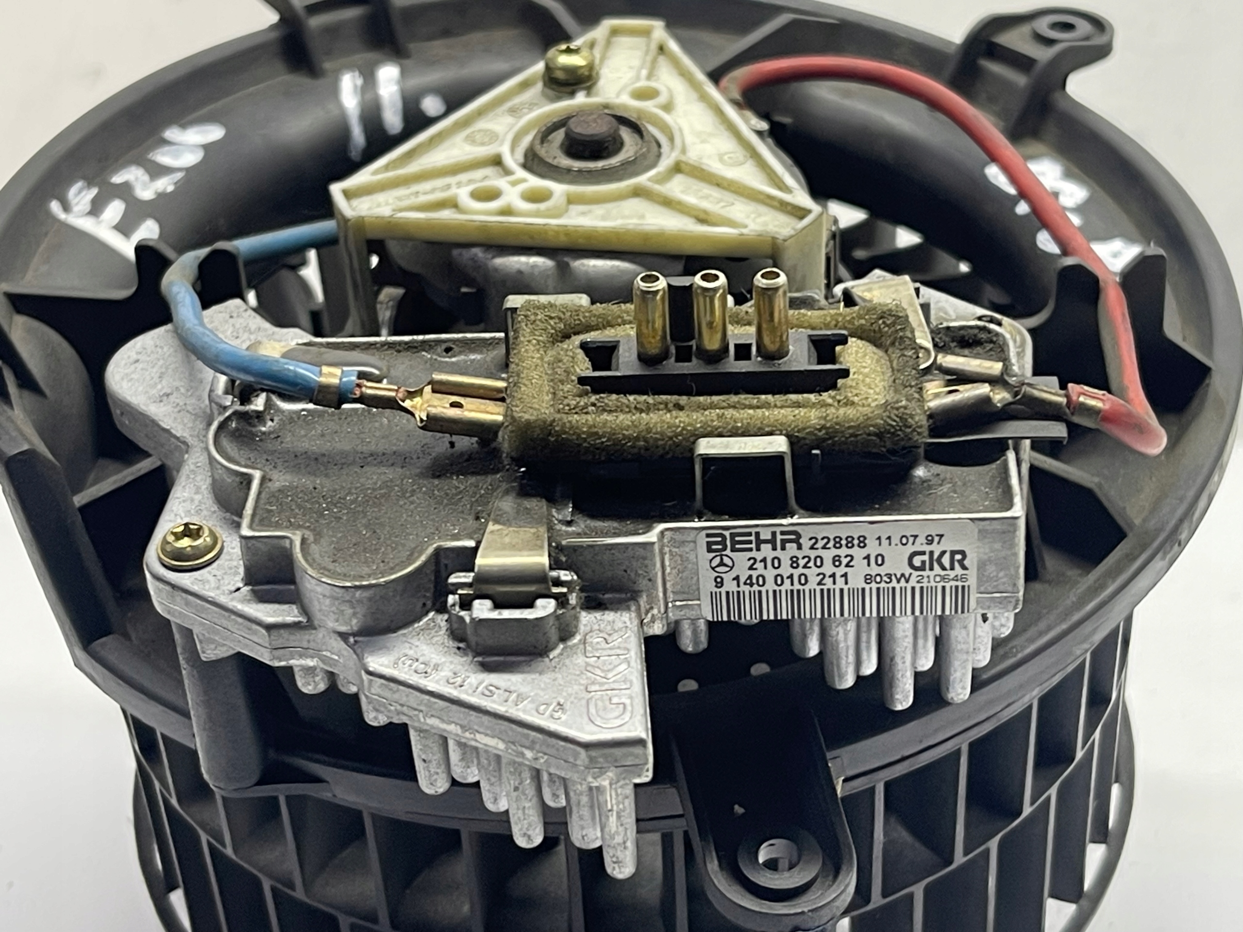 Mercedes-Benz OE 2108206210 gebläsewiderstand