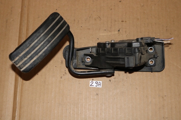 RENAULT ESPACE IV 4 PEDAŁ POTENCJOMETR GAZU 8200007512