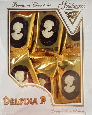 SOLIDARNOŚĆ DELFINA P. CZEKOLADKI Z KLASĄ 24szt DATA: 2025.02