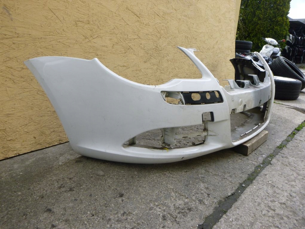 VW EOS 1Q0 05- supports front bumper