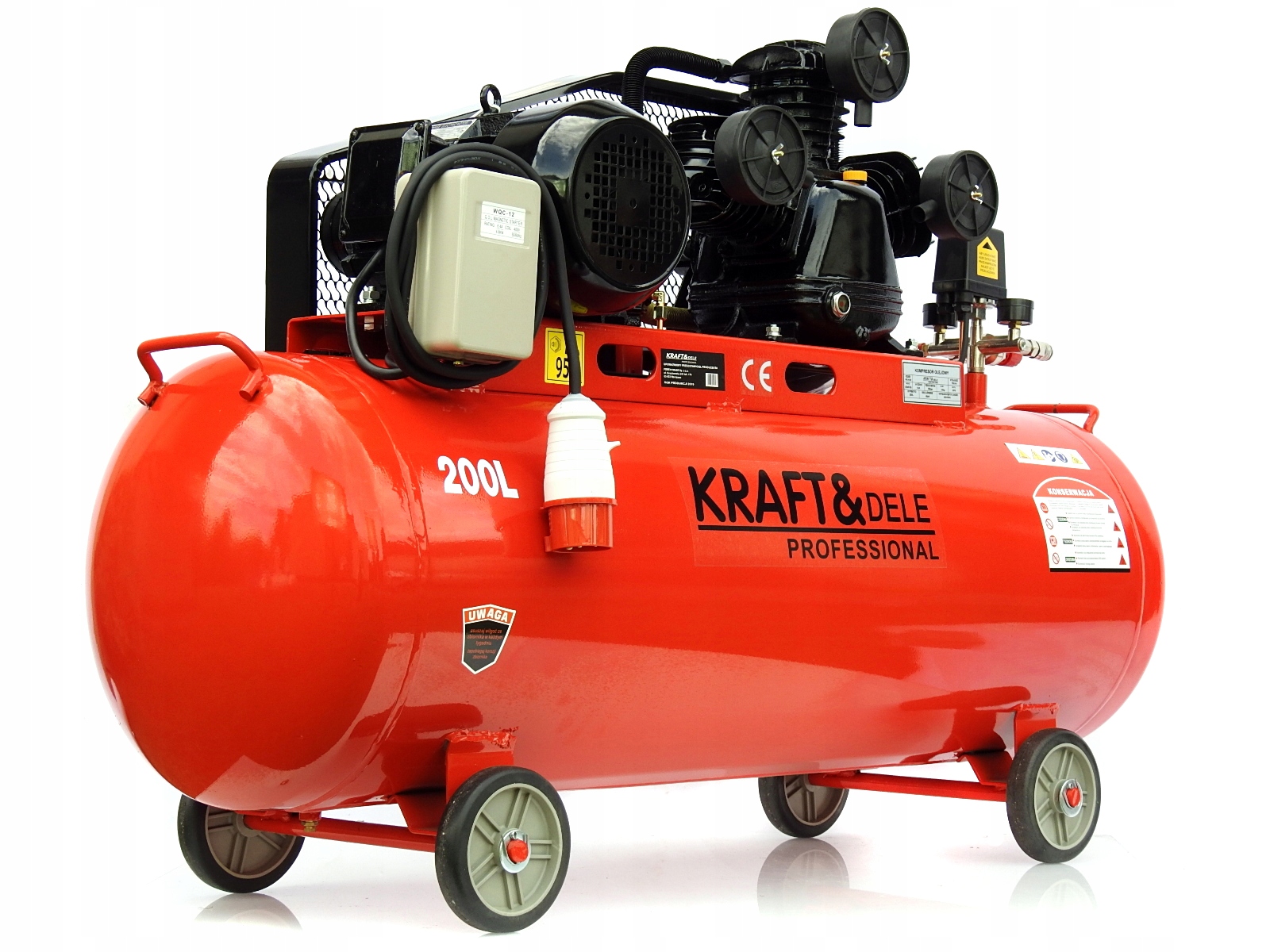 KOMPRESOR OLEJOWY 200L ZE SPRĘŻARKĄ 5.9KM 690 l/min Zasilanie sieciowe