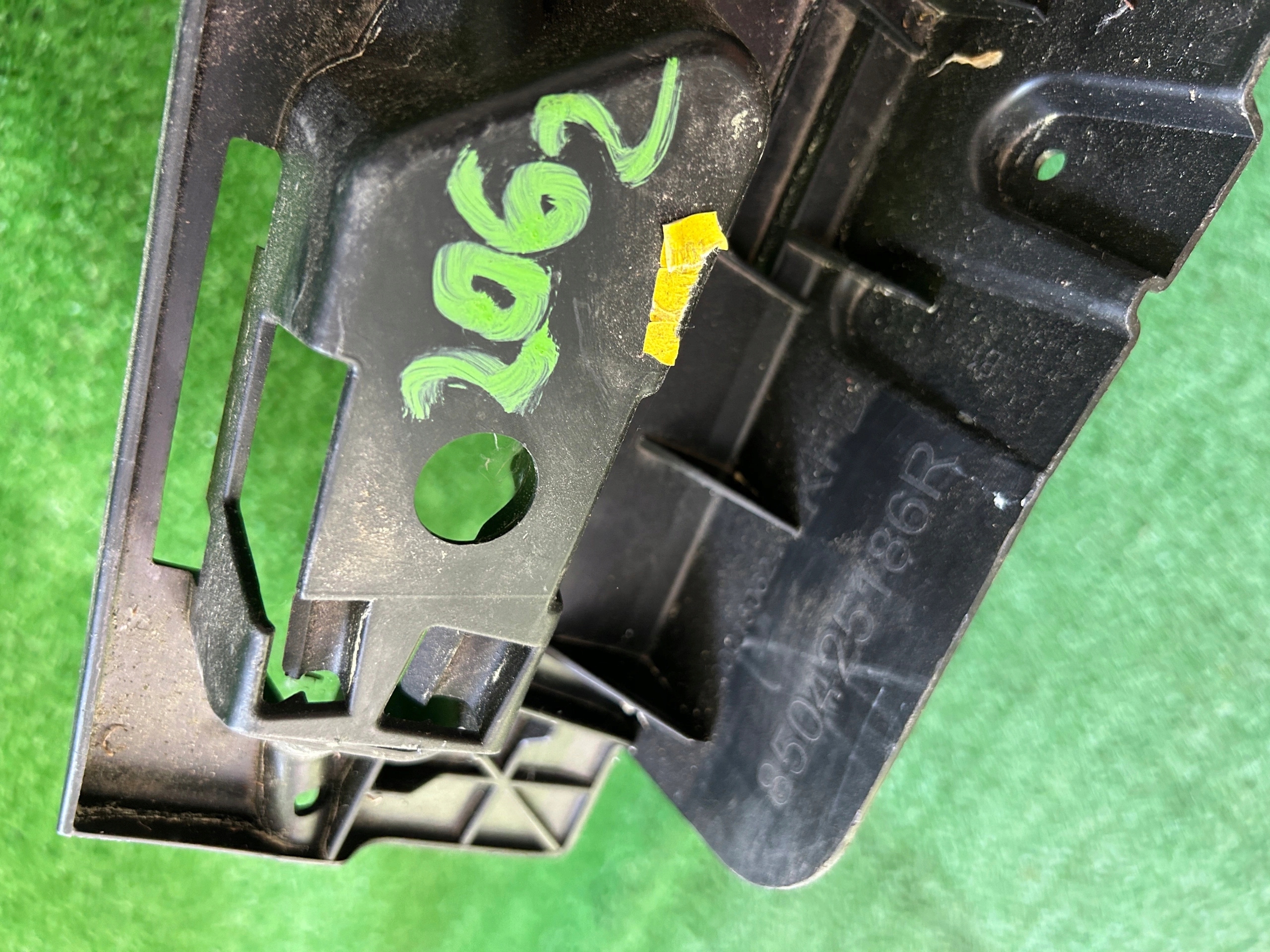 Renault Talisman Support Support plaque Pare choc Arrière 850425186R