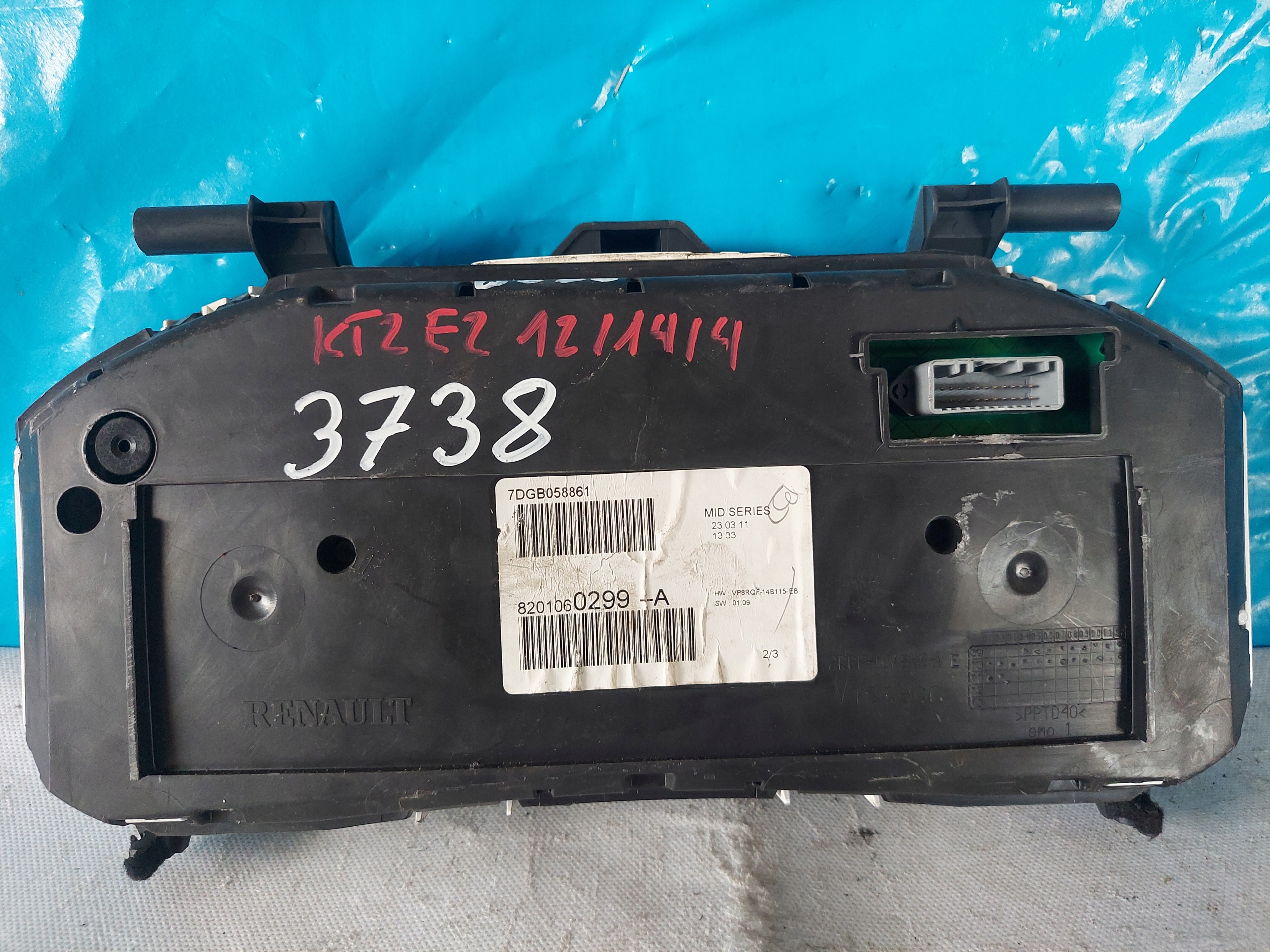 dials clock CLIO III 1.5 DCI 8201060299A