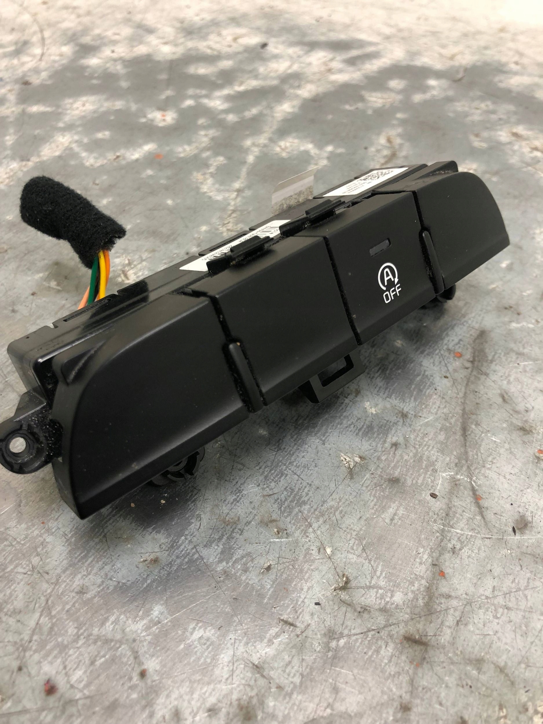 switch button KIA PICANTO III 84650-G6010