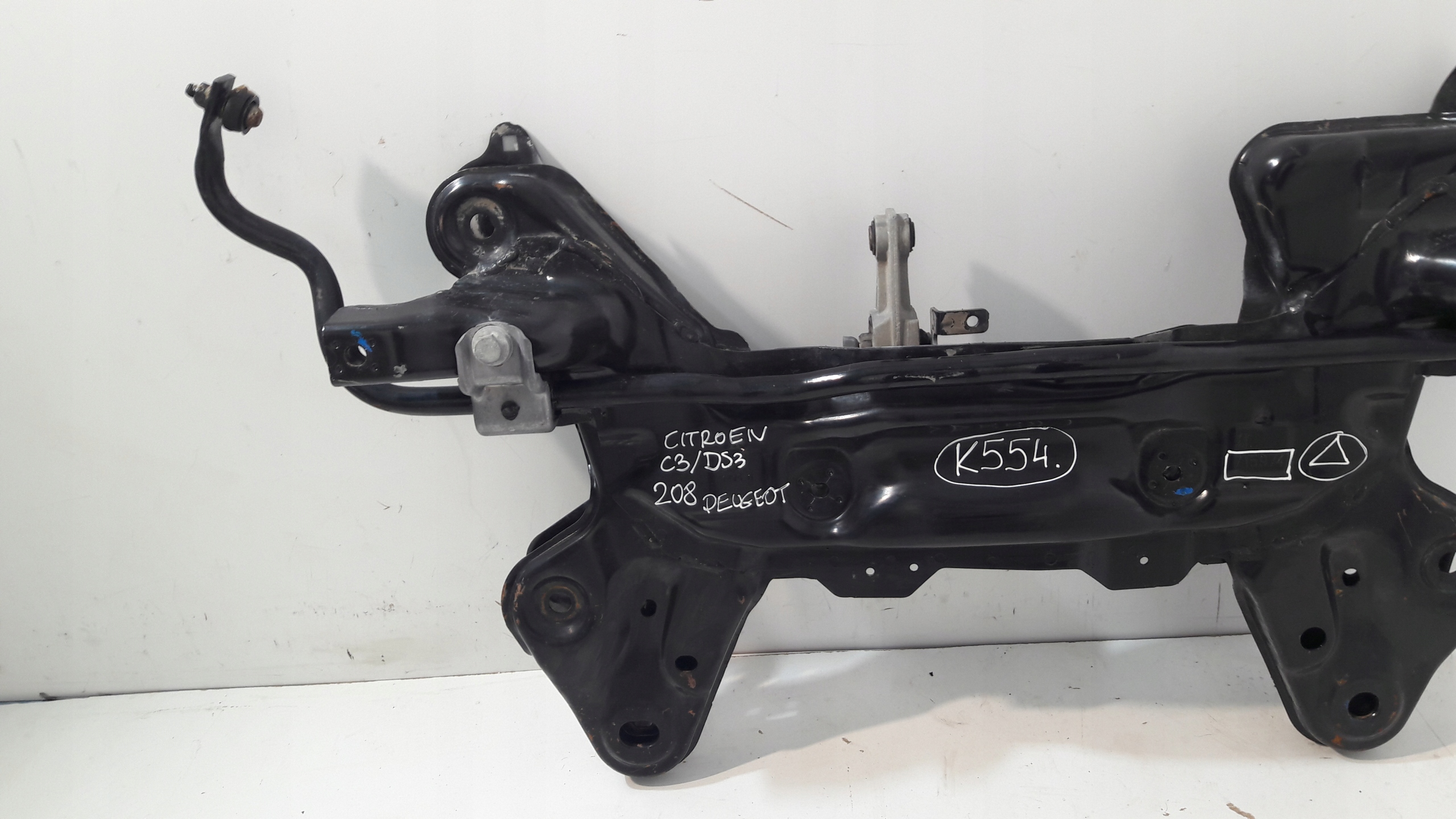 axle beam front PEUGEOT 208 and CITROEN C3 subframe front 715974