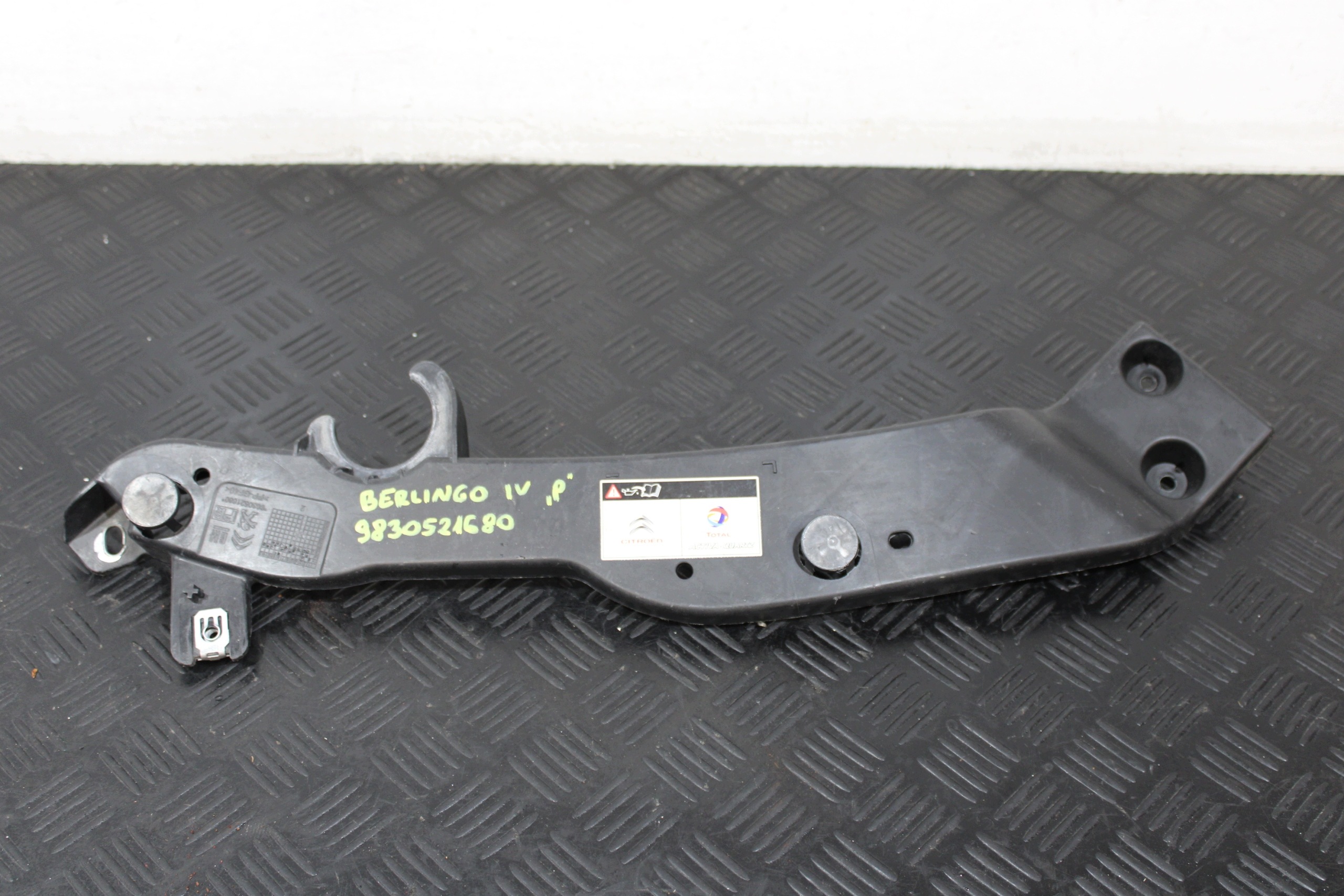 OKULAR lights right front 9830521680 CITROEN BERLINGO IV 4 2019
