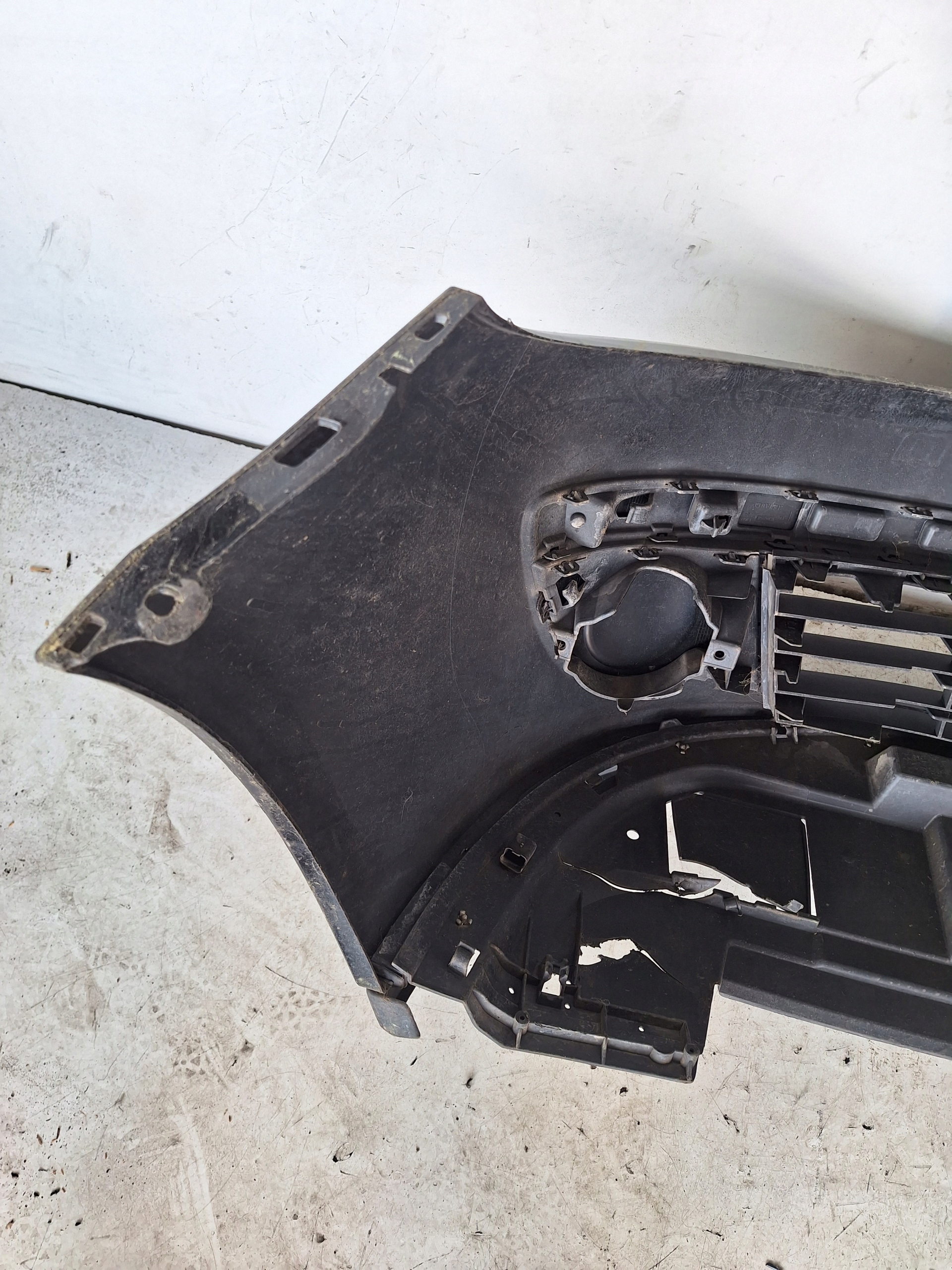 RENAULT CLIO III 05-09 bumper 185
