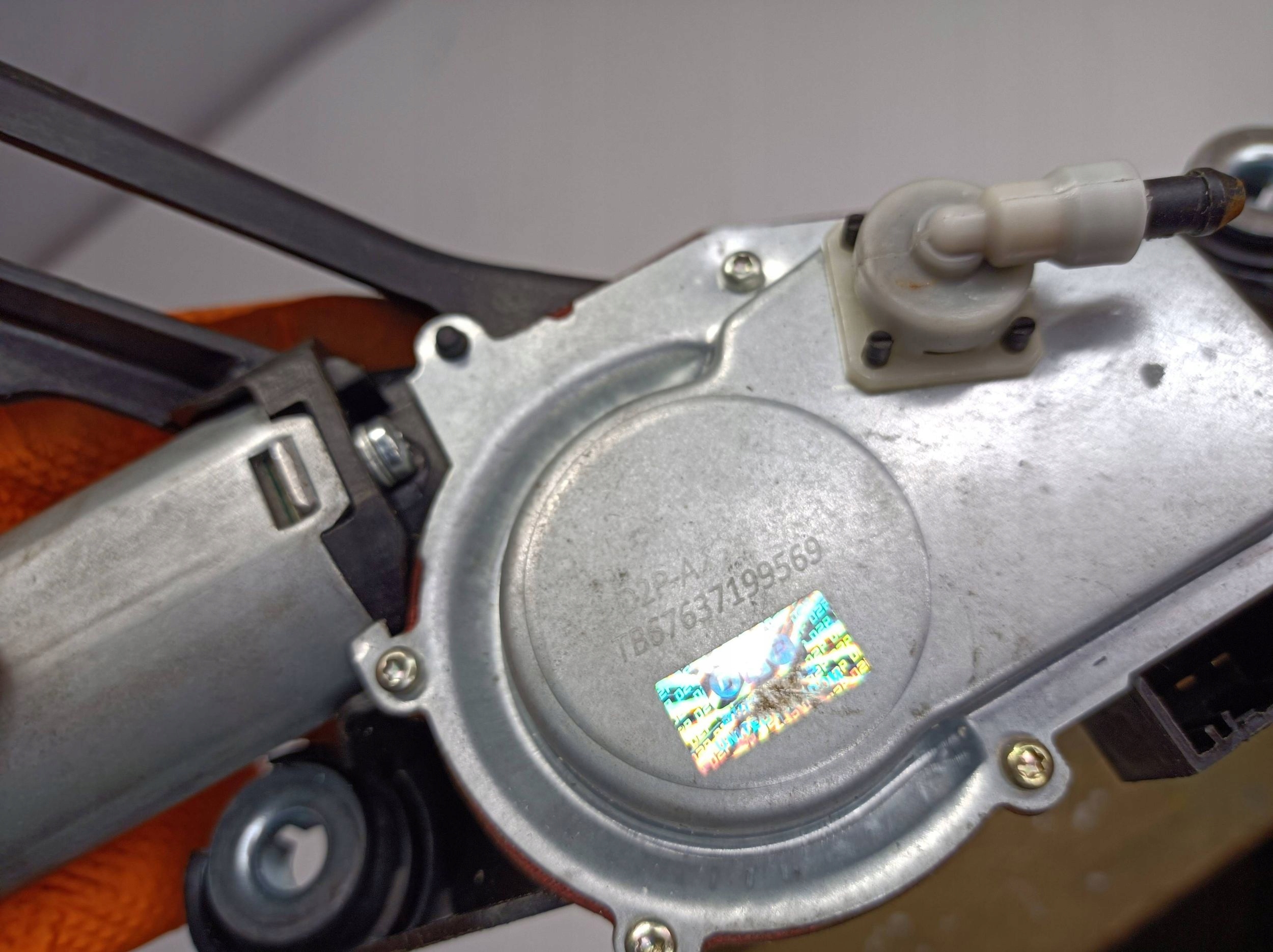 motorić brisača stražnje BMW 1 E81 E87 67637199569