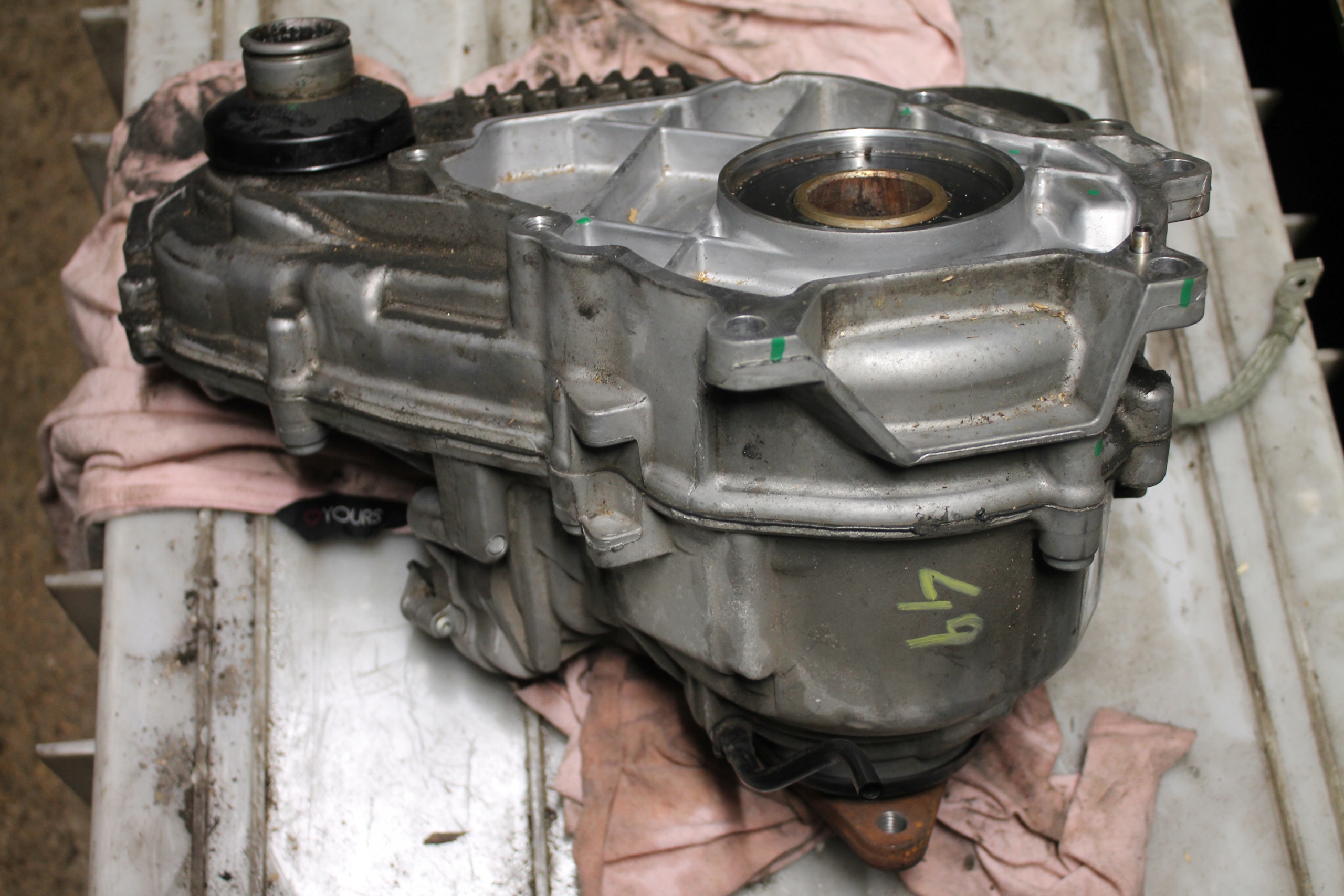 49. REDUKTOR Getriebe BMW 27108643151
