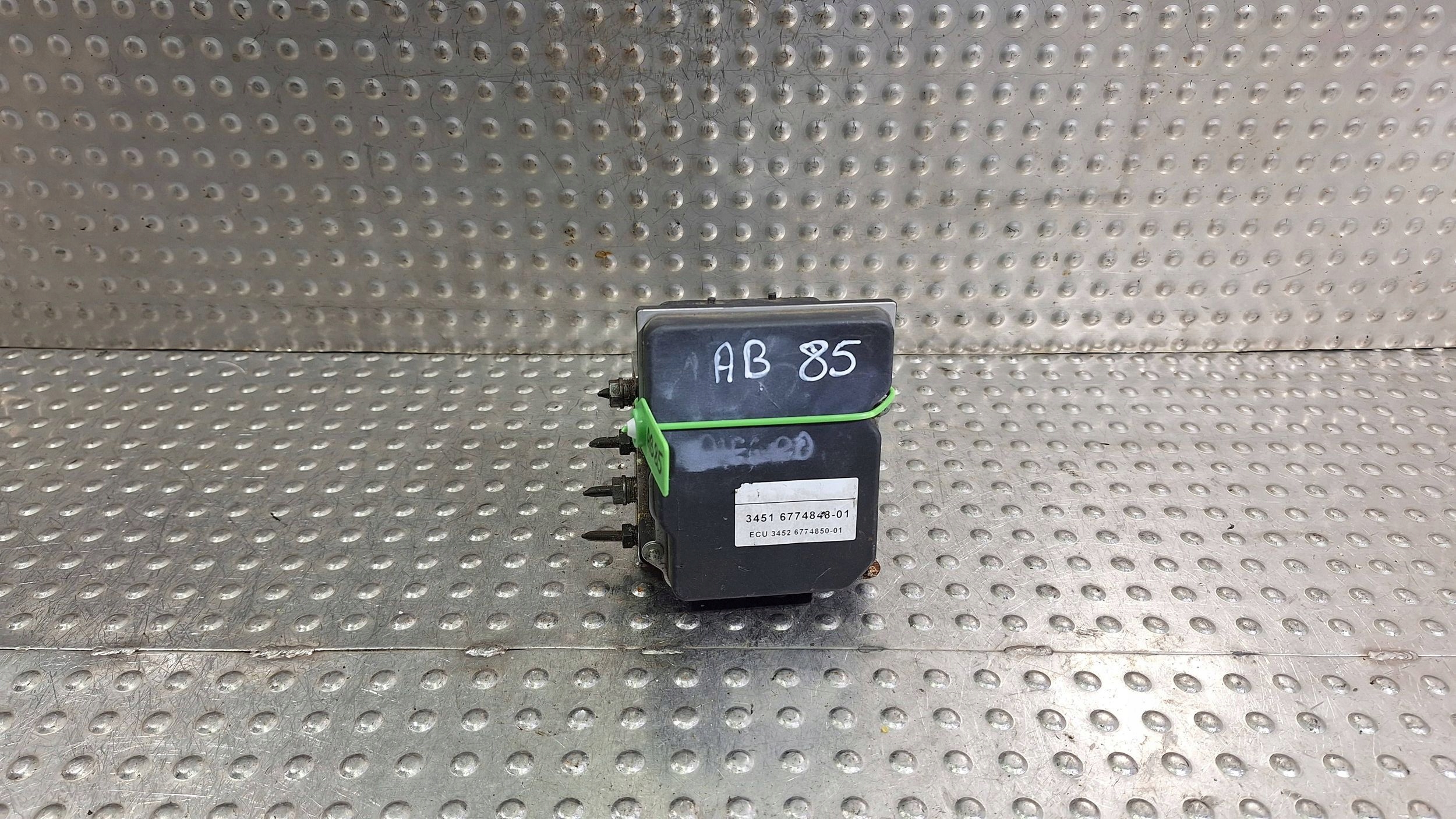 pump control unit ABS 6774848 6774850 BMW E60 E61