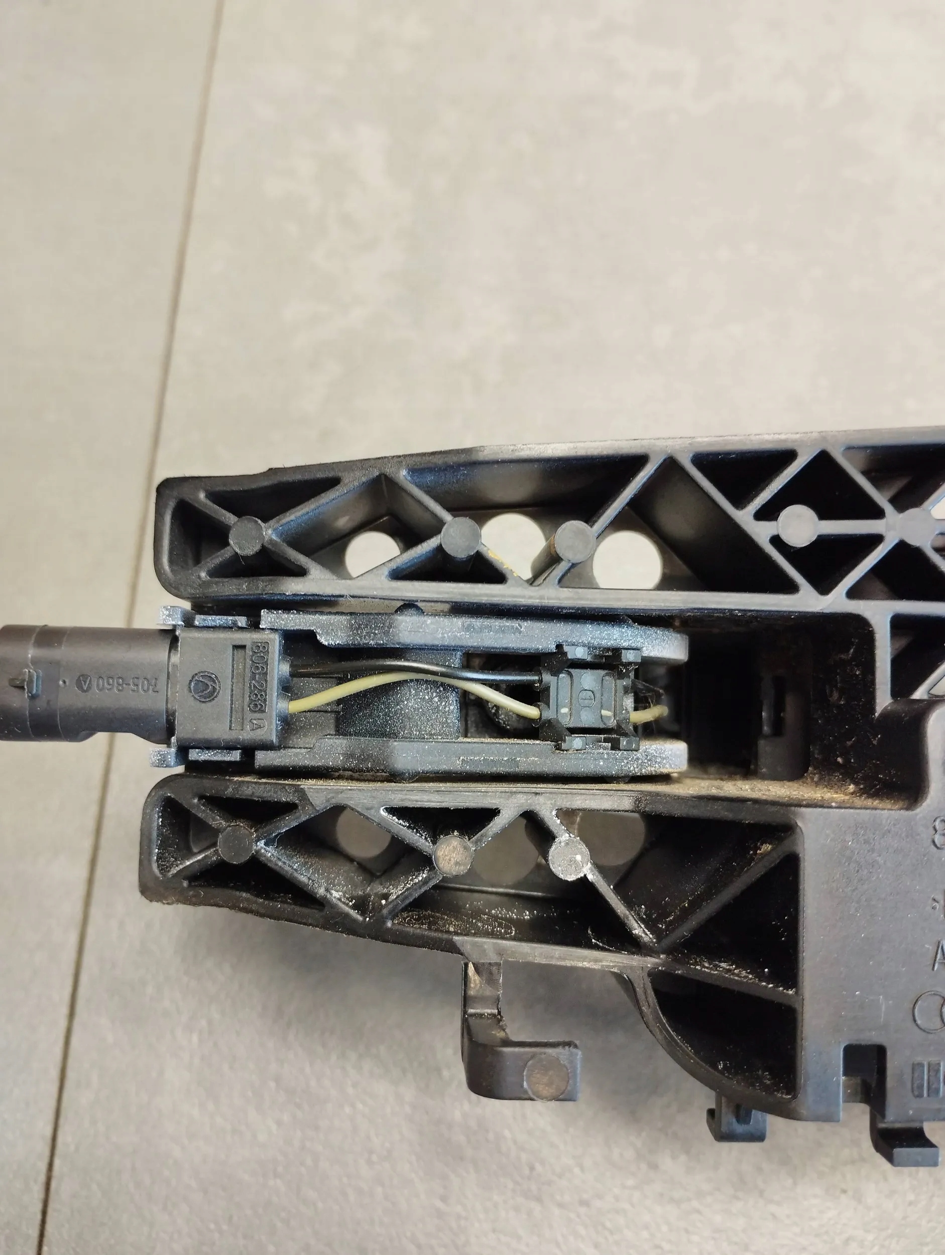 Audi A5 8T handle right rear part LY9C