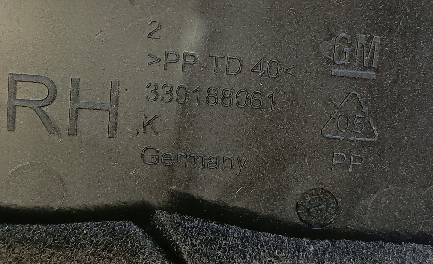 grid central right OPEL ZAFIRA C 20885182