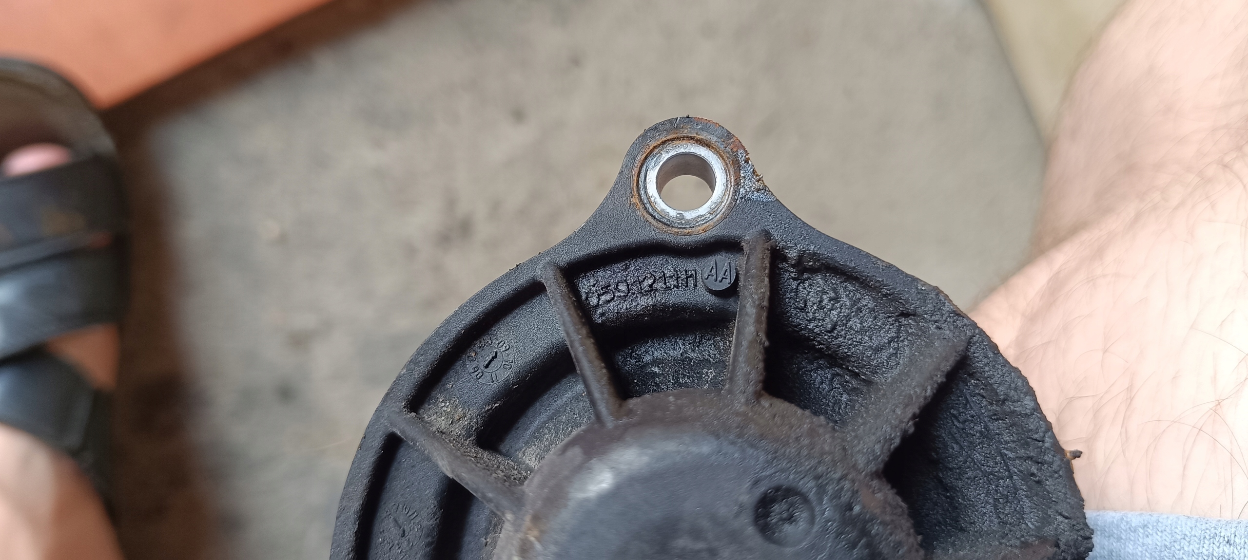 Scatola termostato AUDI Q7 VW 3,0 TDI 059121111AA