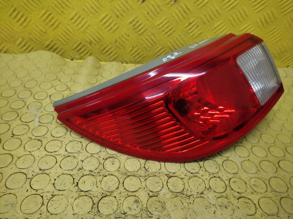 MITSUBISHI COLT VI CZC light left rear part
